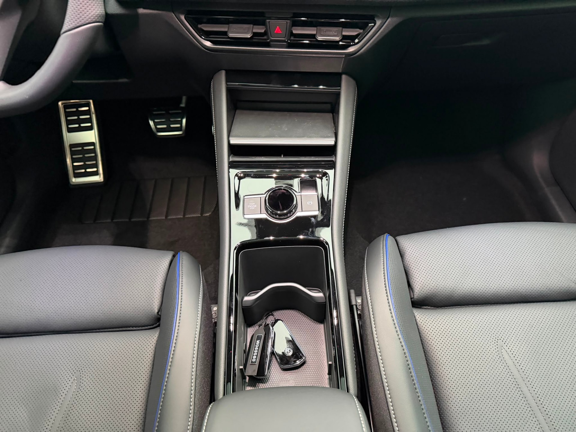 VW Tiguan 2.0 TSI DSG R-Line United 4Motion-image-18