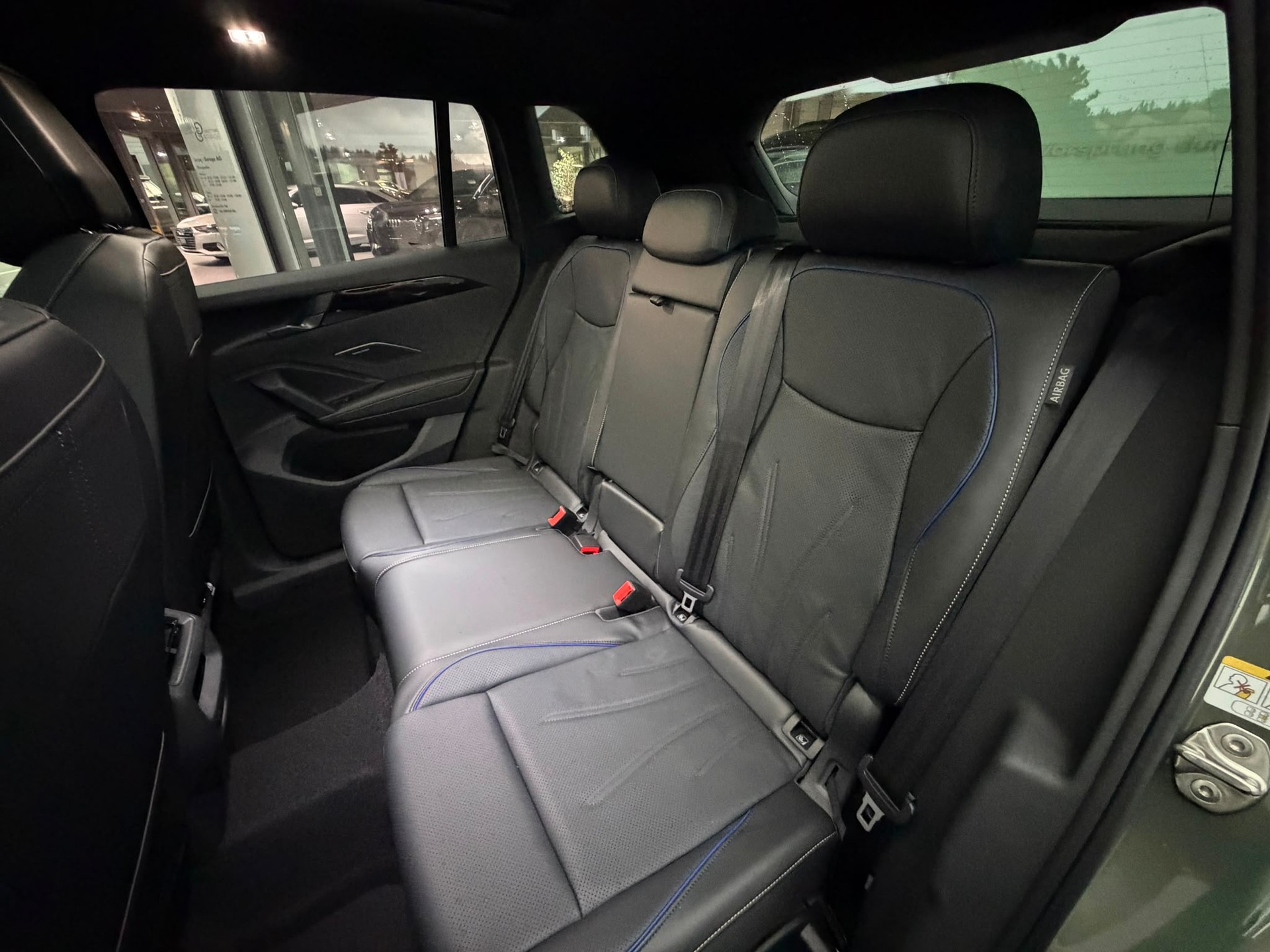 VW Tiguan 2.0 TSI DSG R-Line United 4Motion-image-21