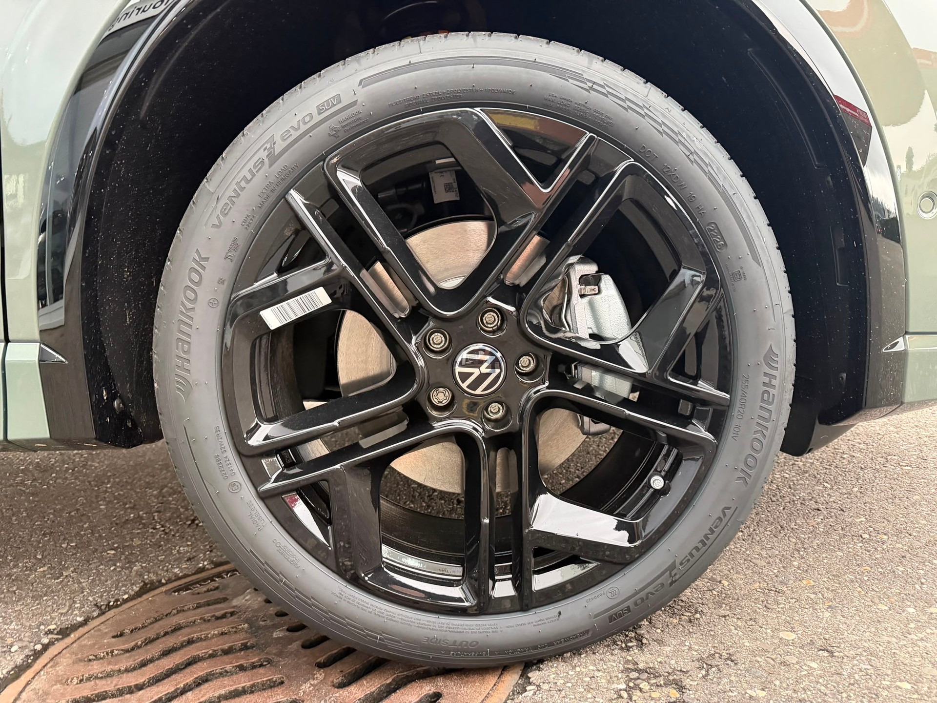 VW Tiguan 2.0 TSI DSG R-Line United 4Motion-image-9