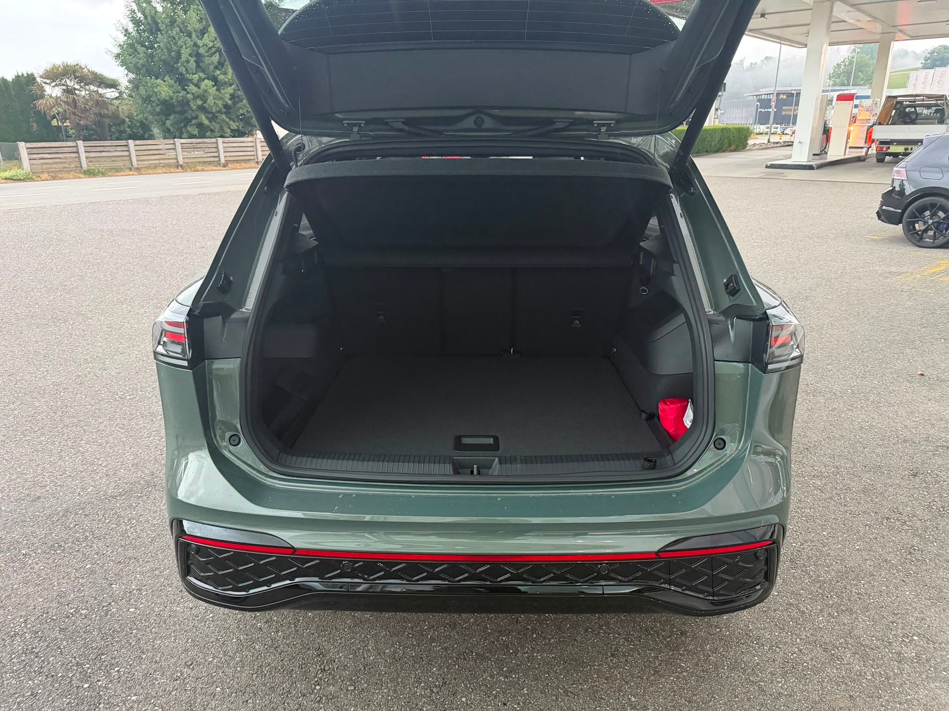 VW Tiguan 2.0 TSI DSG R-Line United 4Motion-image-24