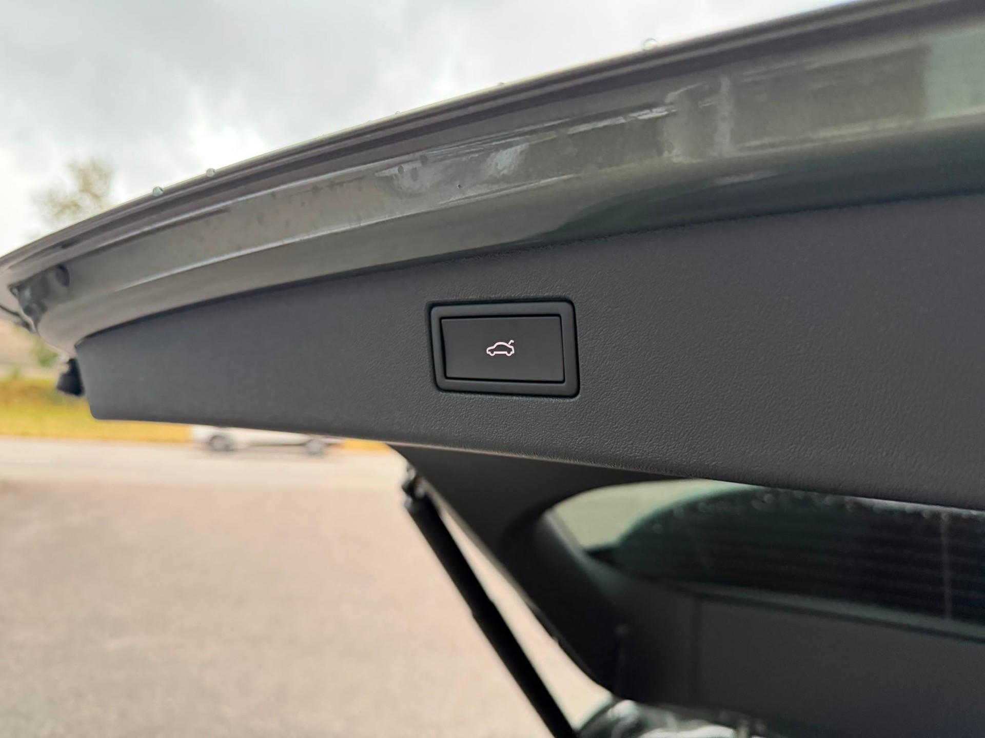 VW Tiguan 2.0 TSI DSG R-Line United 4Motion-image-26