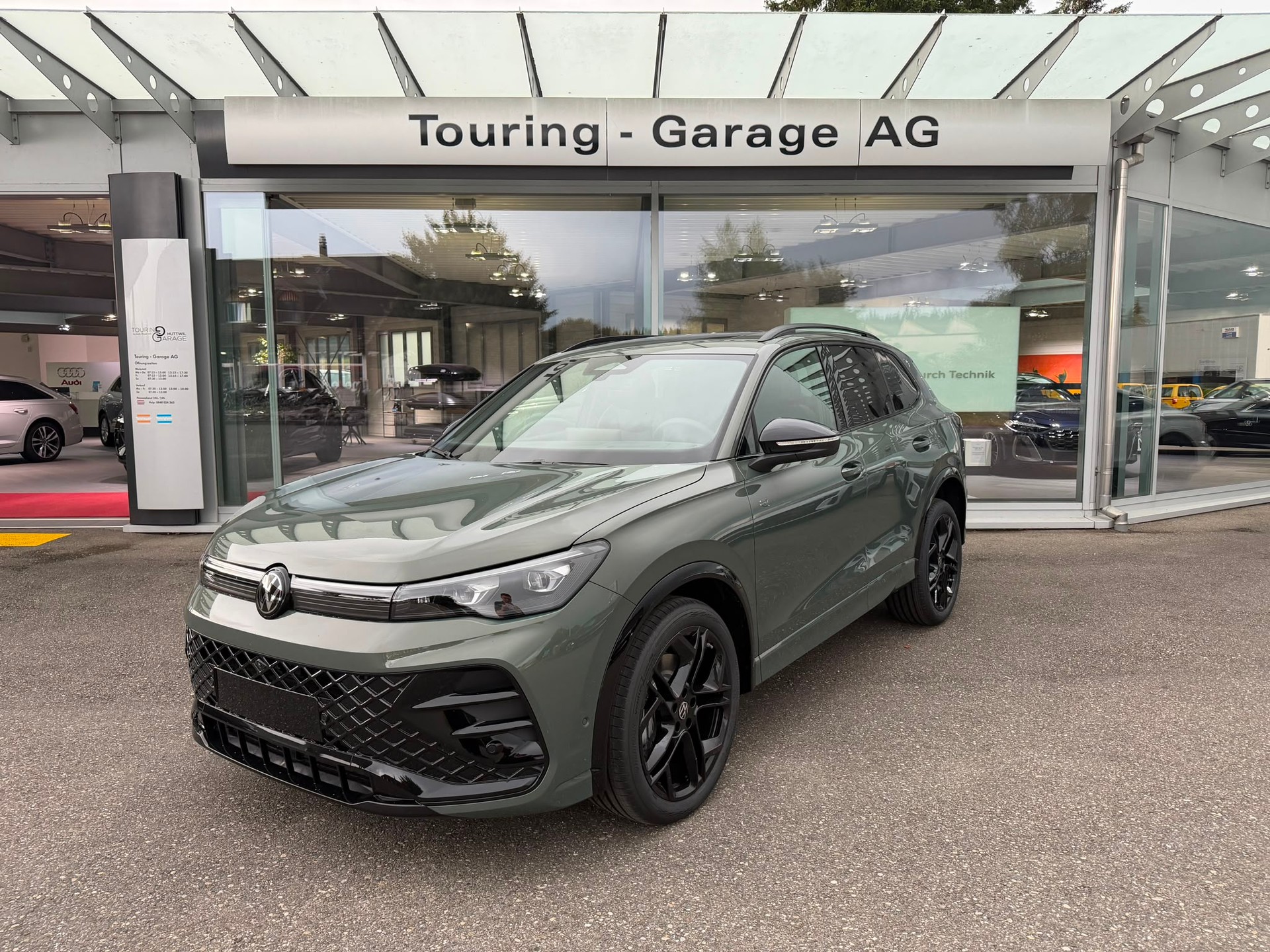 VW Tiguan 2.0 TSI DSG R-Line United 4Motion-image-0