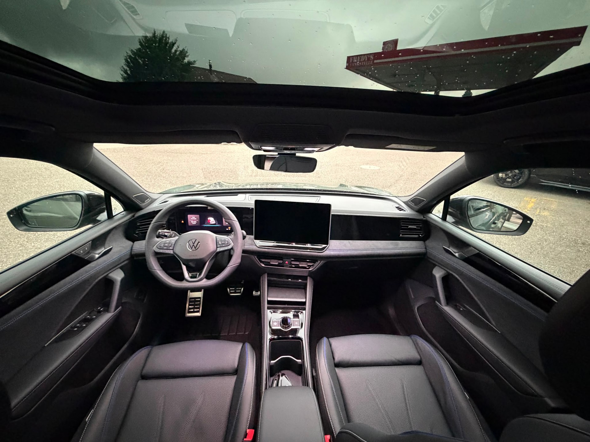 VW Tiguan 2.0 TSI DSG R-Line United 4Motion-image-19