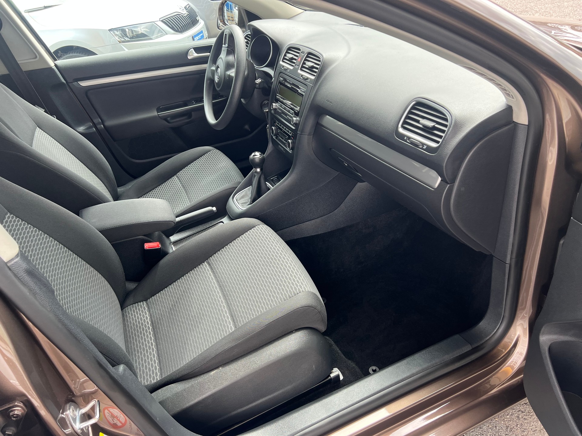 VW Golf Variant 1.4 TSI Comfortline PS 122 ** Klima * Tempomat * 8 fachbereift * frisch ab MFK * 1 Jahr Garantie möglich **-image-10