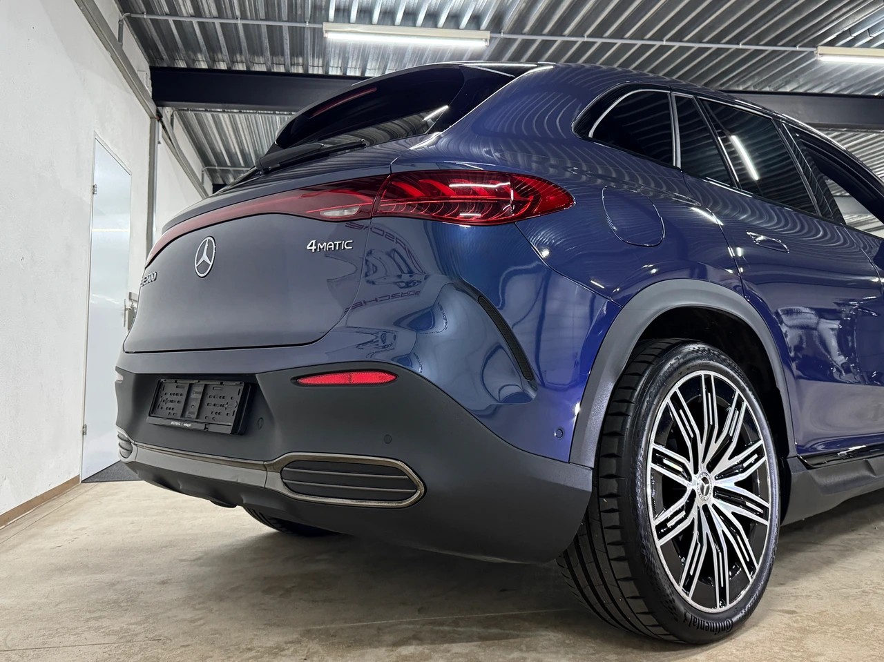 MERCEDES-BENZ EQE SUV 500 4 Matic AMG Executive Edition 408PS / 96kWh-image-5