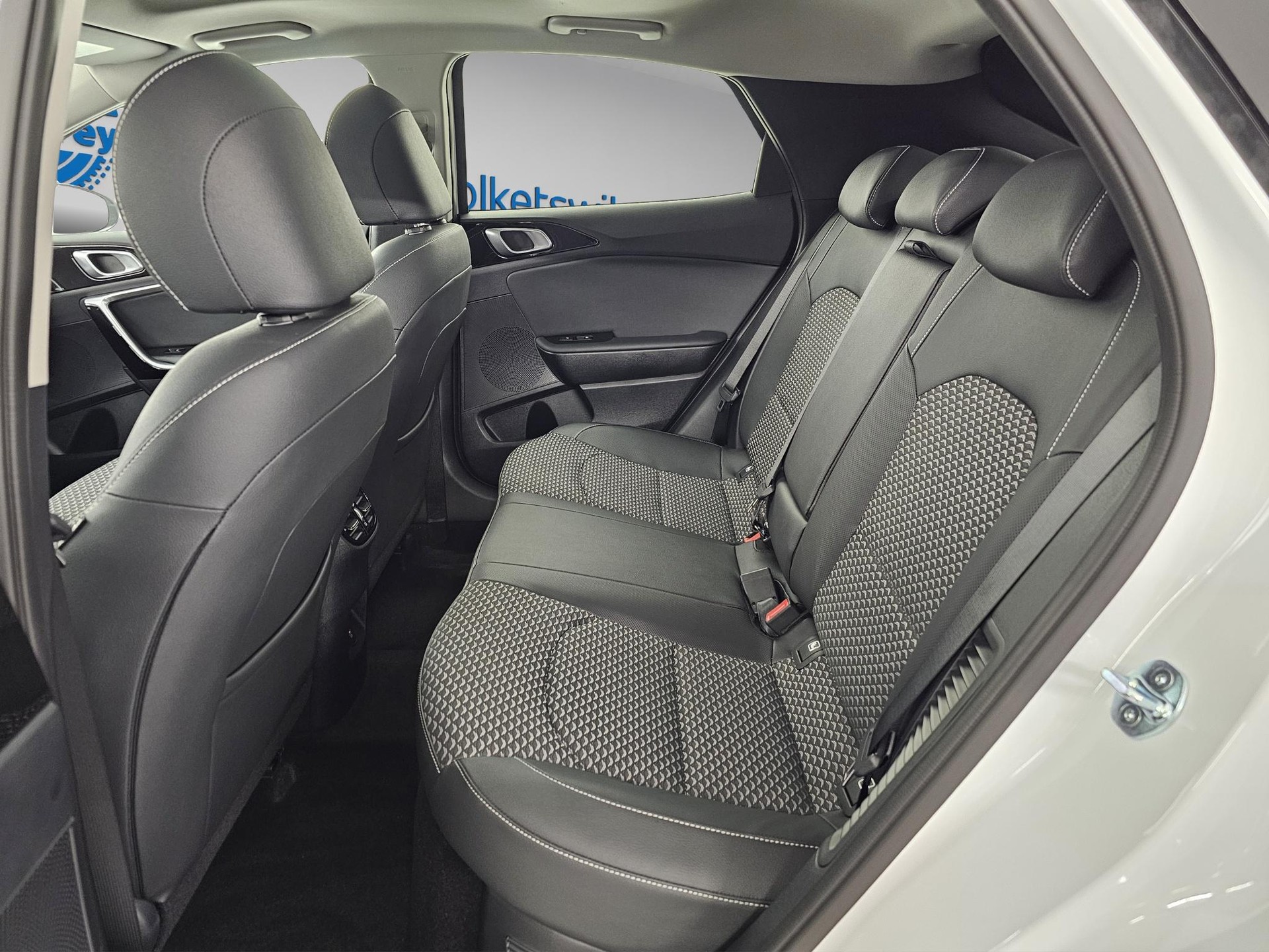 KIA XCeed 1.6 GDi Plug-in Hybrid Style-image-5