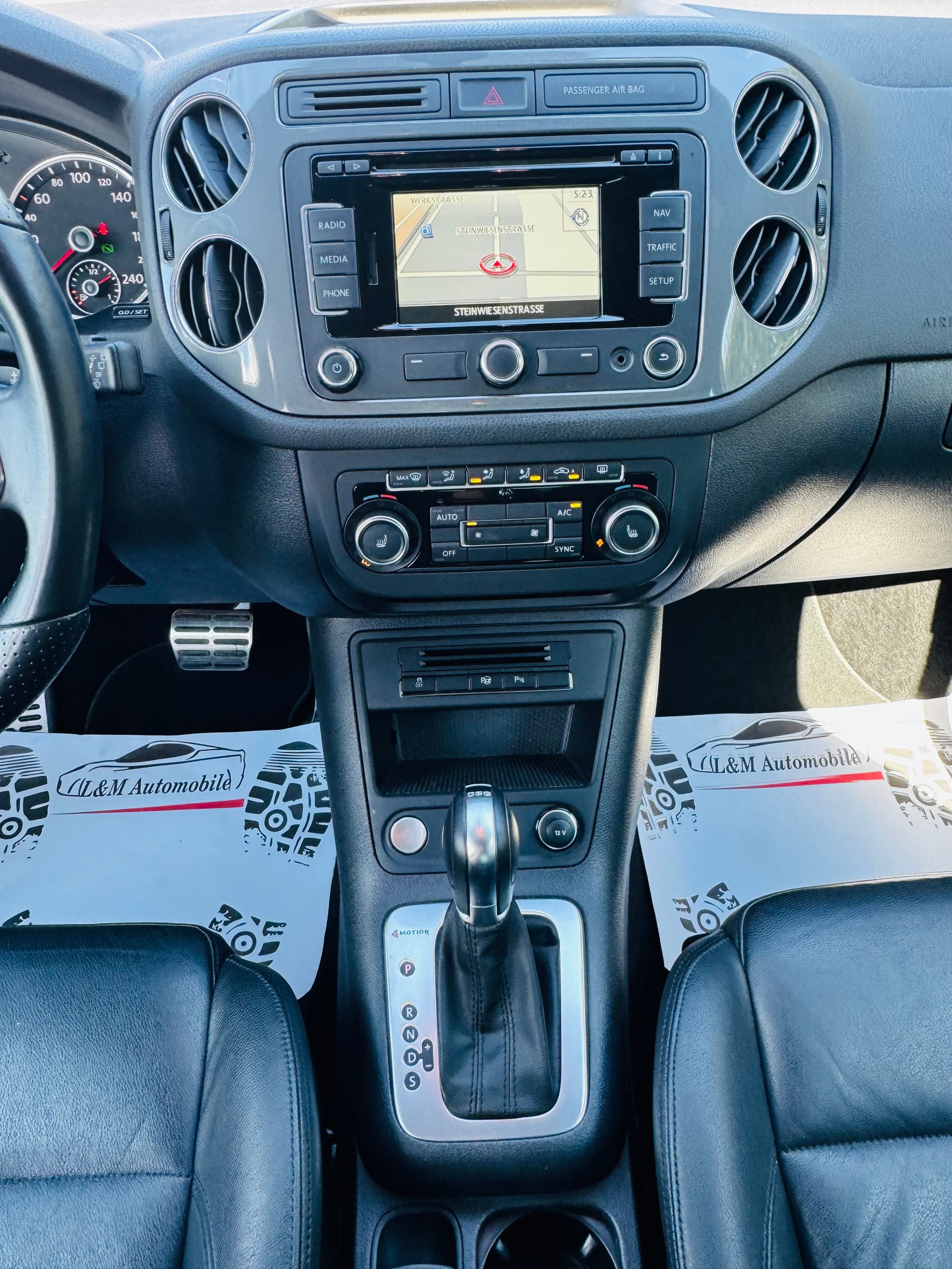 VW Tiguan 2.0 TSI Cup R-Line 4Motion DSG-image-9