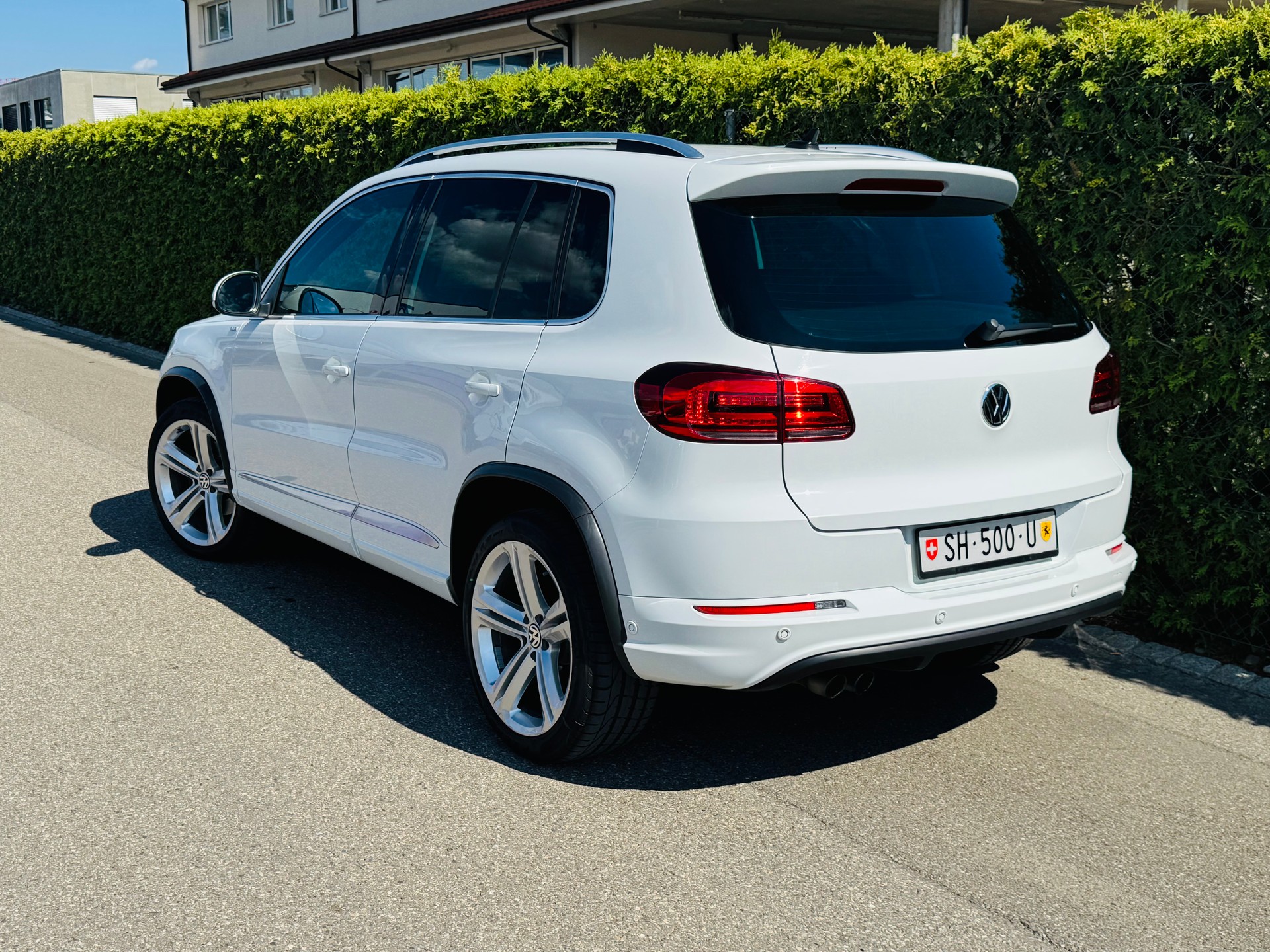 VW Tiguan 2.0 TSI Cup R-Line 4Motion DSG-image-4