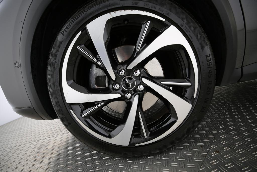 DS AUTOMOBILES 7 Crossback 1.6 E-Tense So Chic 4x4-image-11