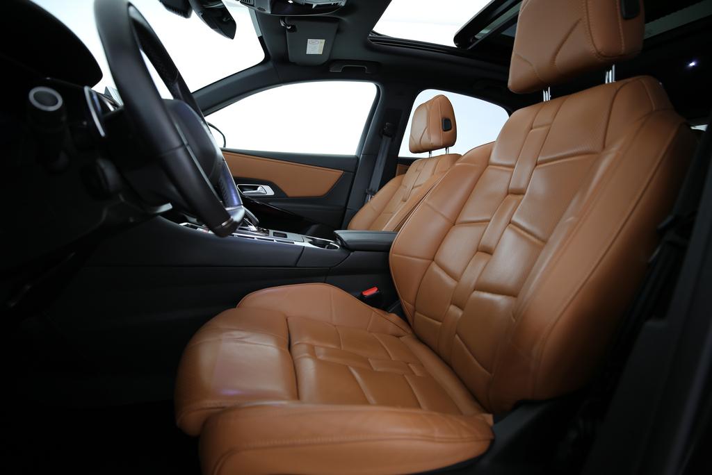 DS AUTOMOBILES 7 Crossback 1.6 E-Tense So Chic 4x4-showroom-element-2