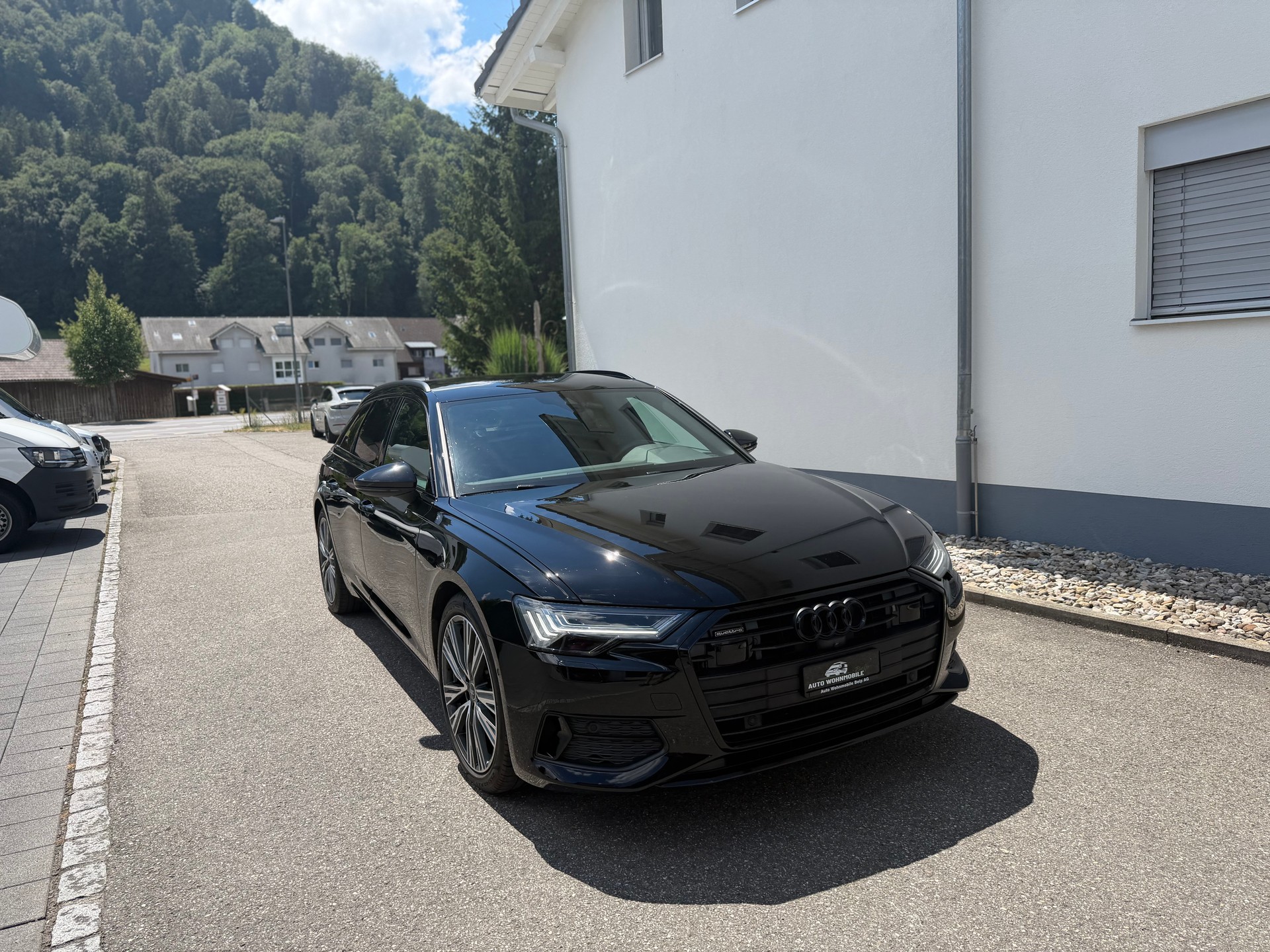 AUDI A6 Avant 40 TDI Sport Attraction quattro S-tronic-image-1