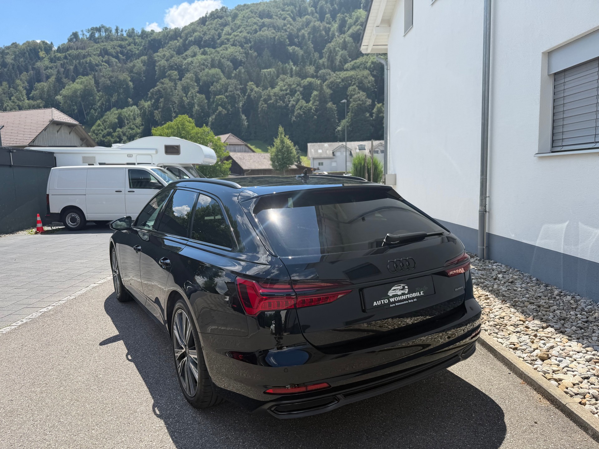 AUDI A6 Avant 40 TDI Sport Attraction quattro S-tronic-image-14