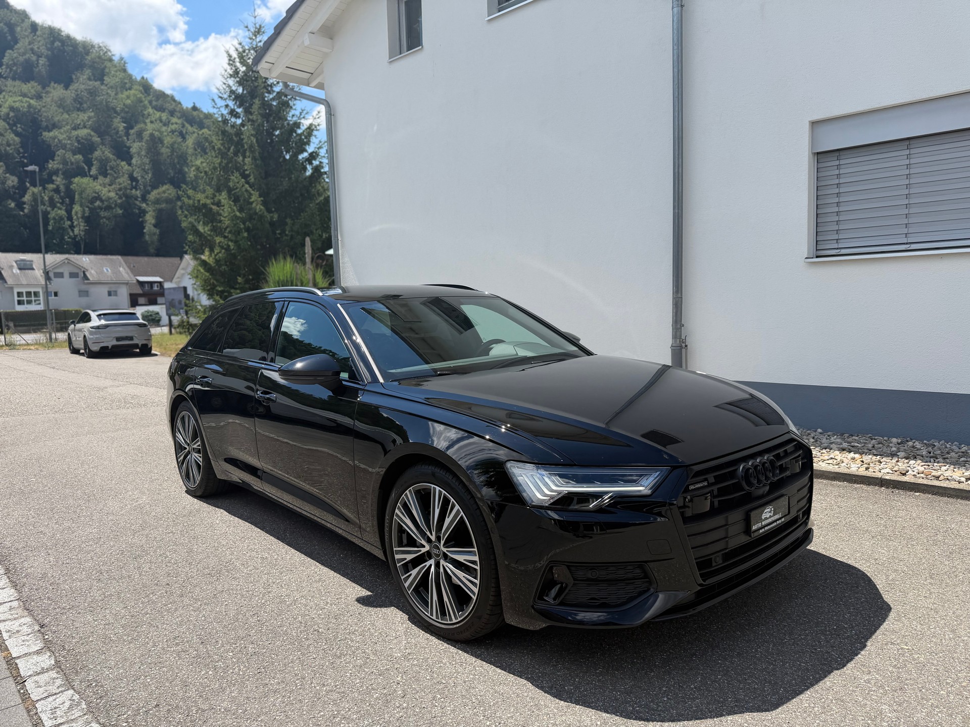 AUDI A6 Avant 40 TDI Sport Attraction quattro S-tronic-image-2