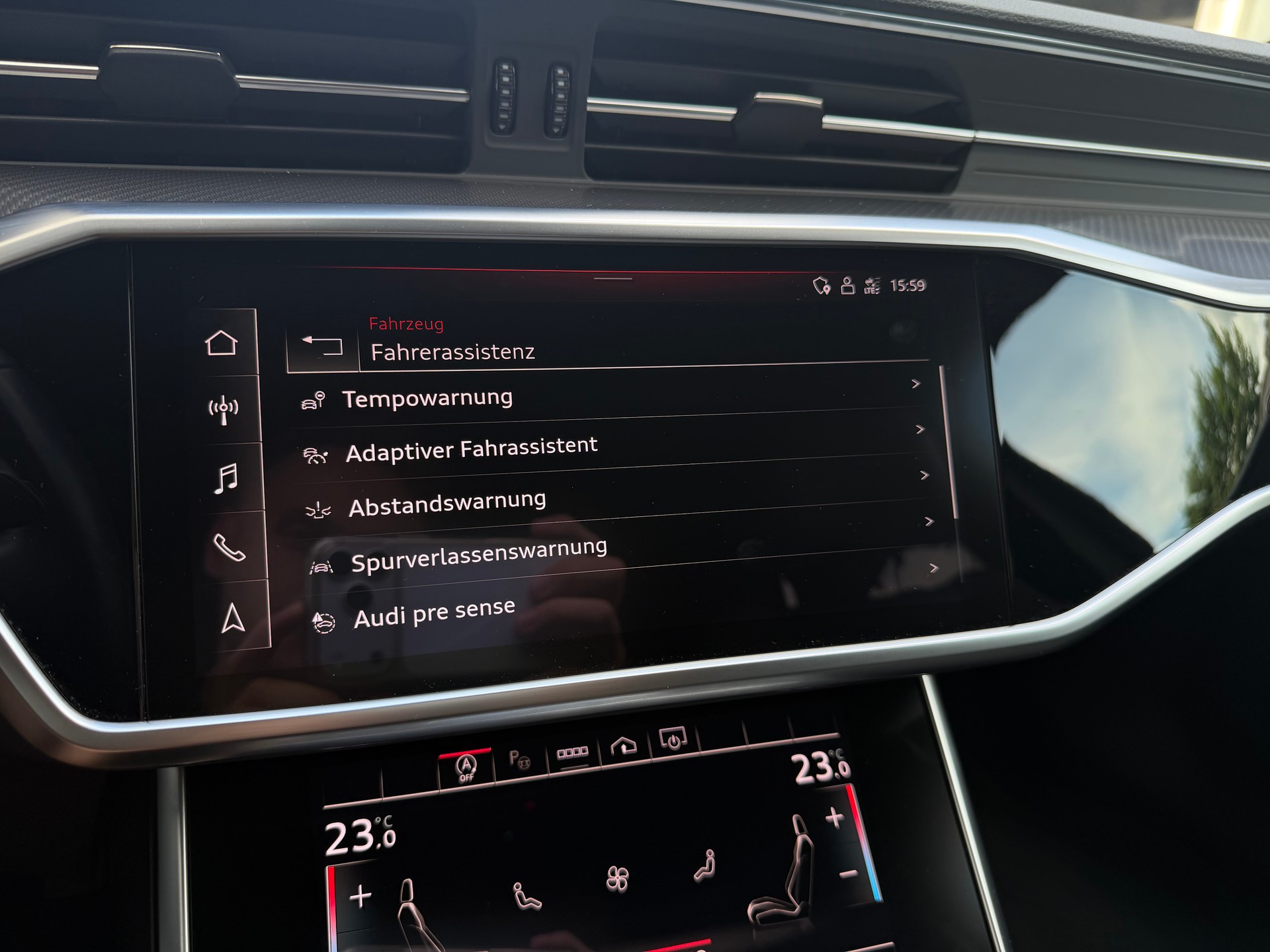 AUDI A6 Avant 40 TDI Sport Attraction quattro S-tronic-image-23