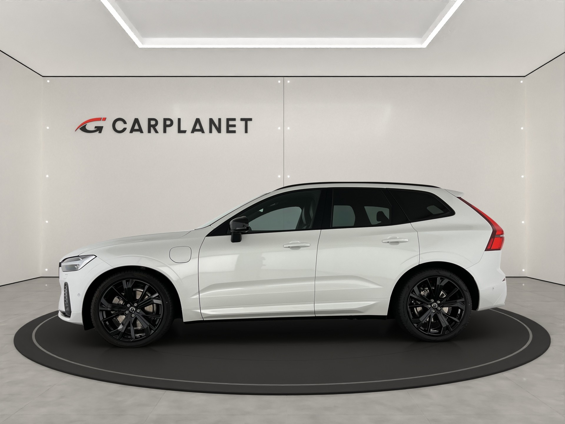 VOLVO XC60 2.0 T8 TE Black Edition eAWD-image-4