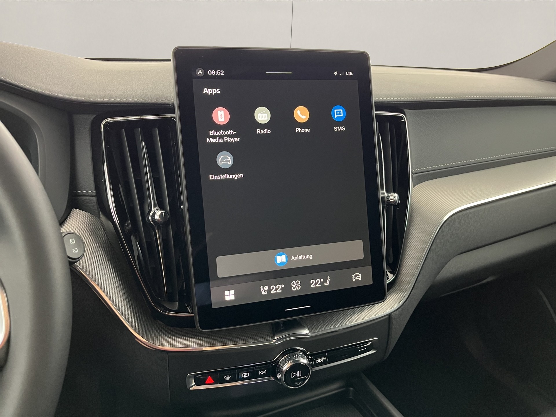 VOLVO XC60 2.0 T8 TE Black Edition eAWD-image-13
