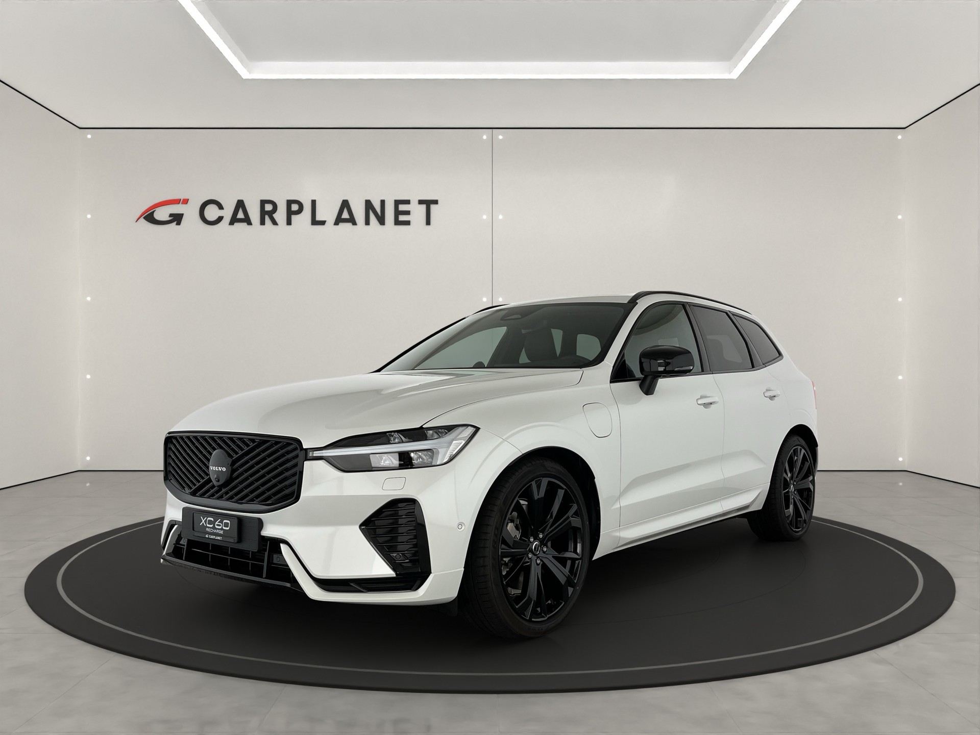 VOLVO XC60 2.0 T8 TE Black Edition eAWD-image-0