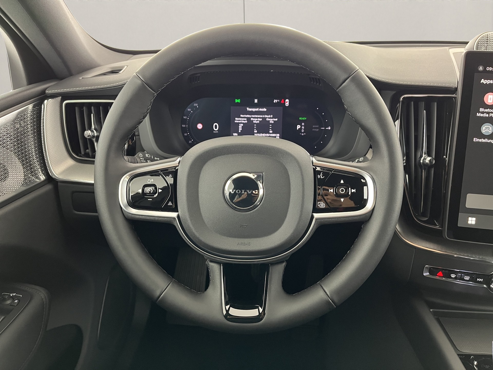 VOLVO XC60 2.0 T8 TE Black Edition eAWD-image-10
