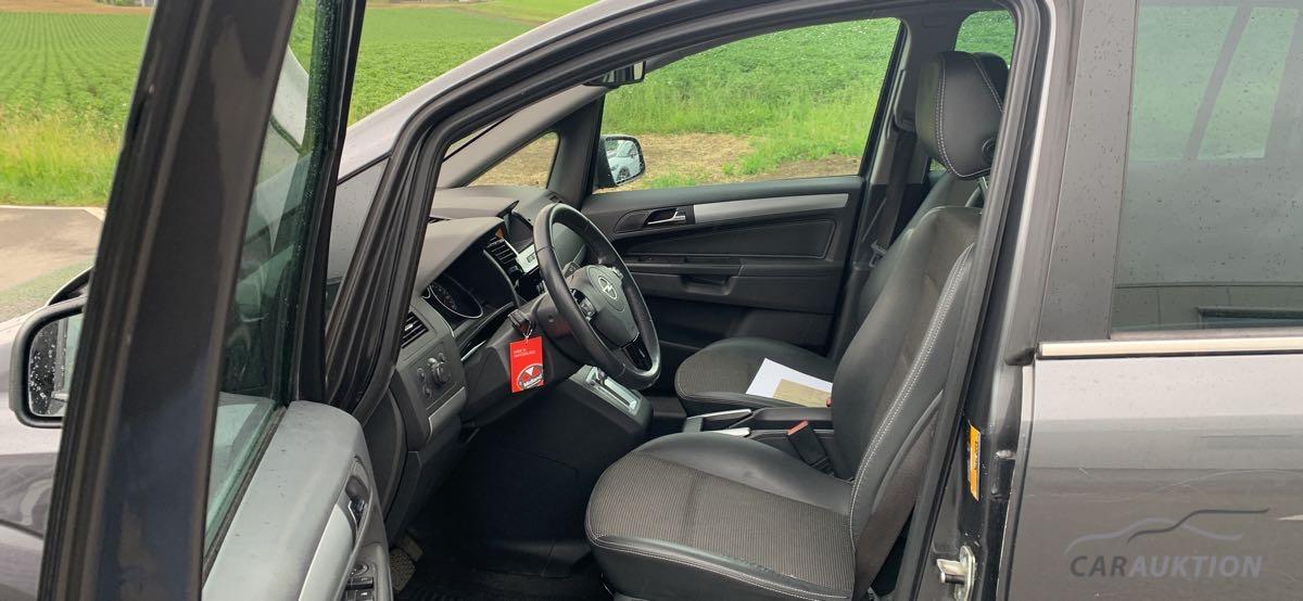 OPEL Zafira 2.2i 16V Anniversary Edition Automatic-image-5