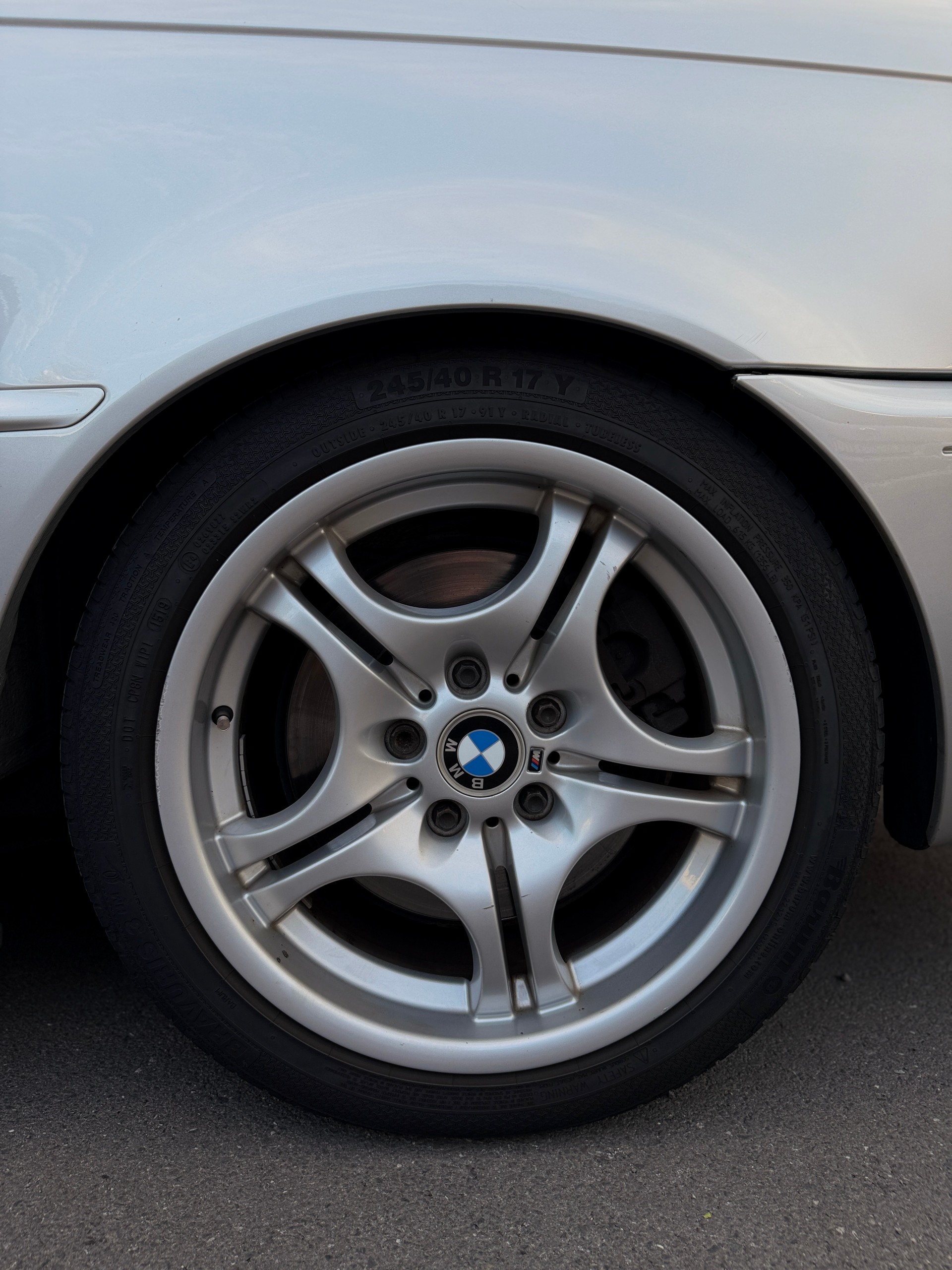 BMW 330Ci Cabriolet-image-15