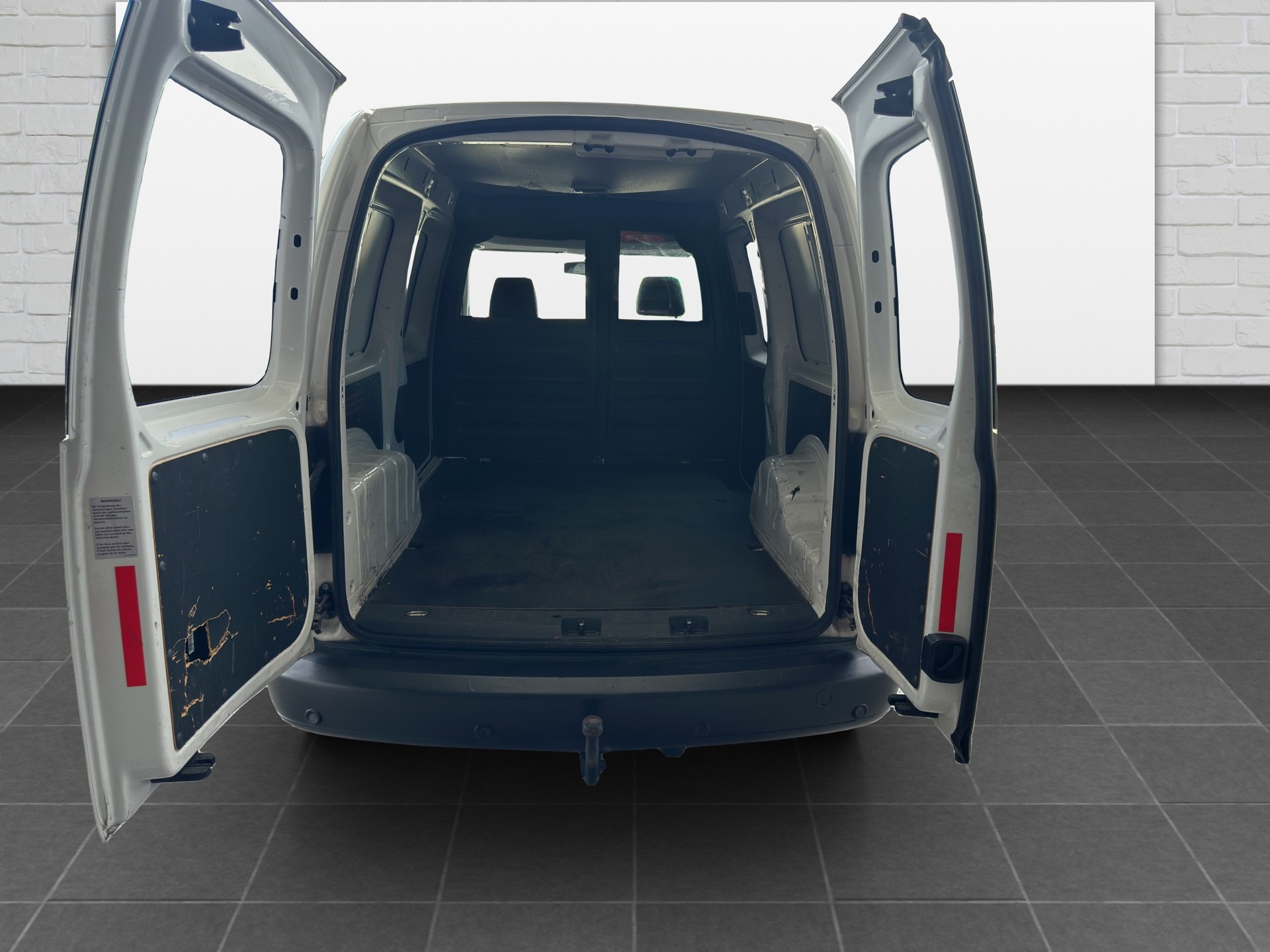 VW Caddy Maxi 1.6 TDI DSG-image-9