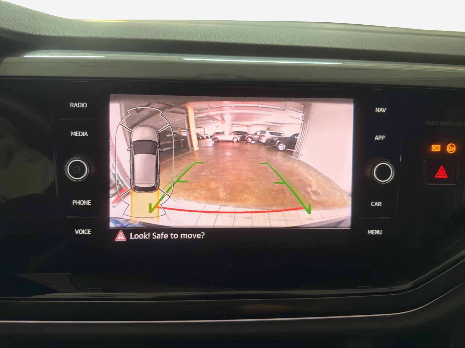 VW Polo 2.0 TSI GTI DSG-image-13