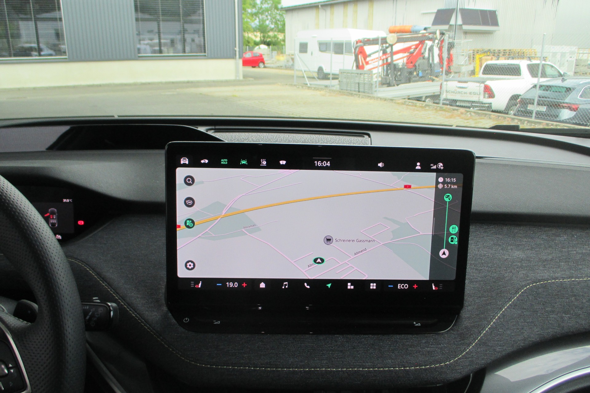 SKODA Elroq 85-image-13