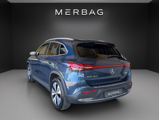MERCEDES-BENZ EQA 300 4Matic-image-2