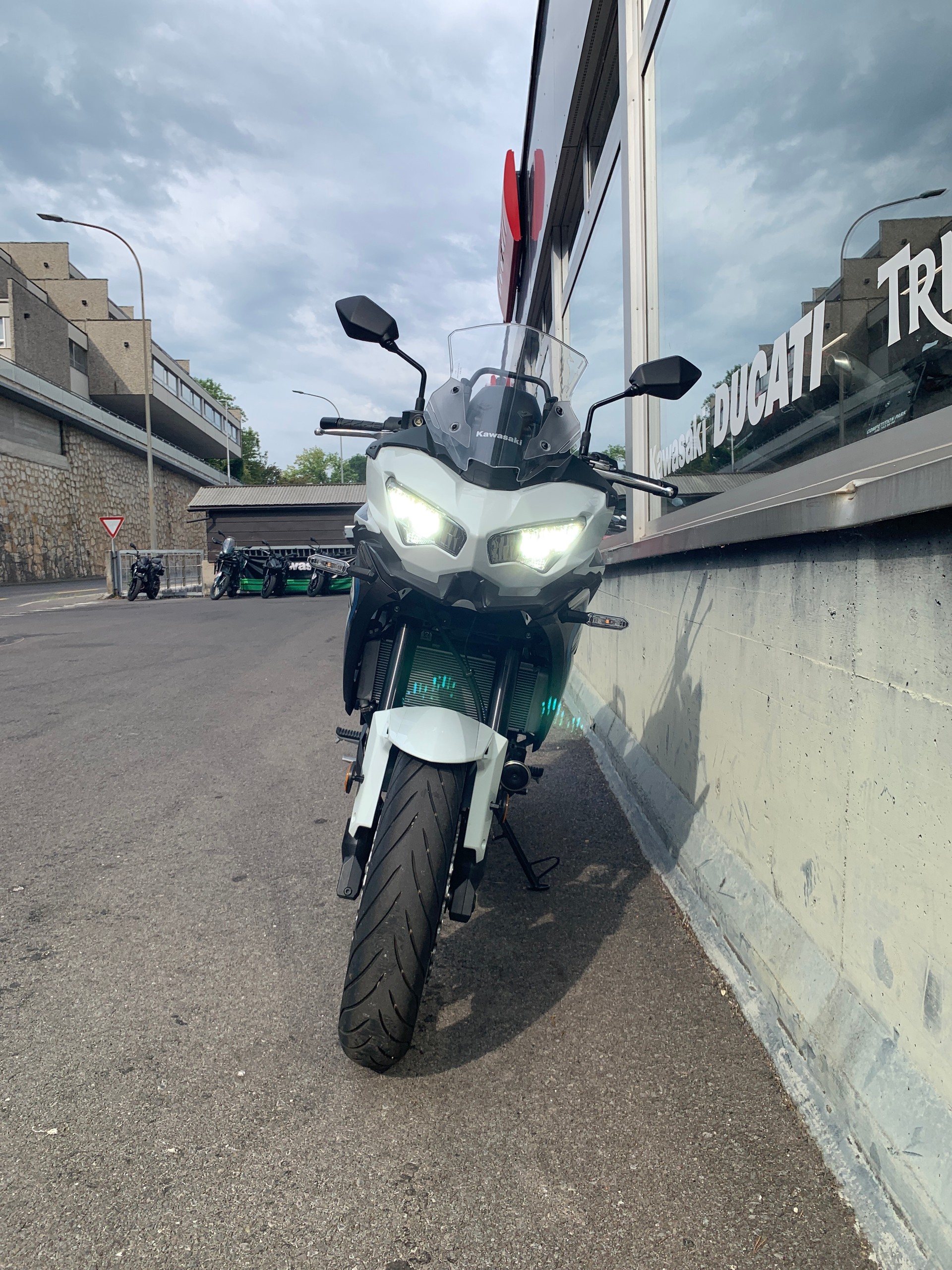 KAWASAKI Versys 650-showroom-element-2