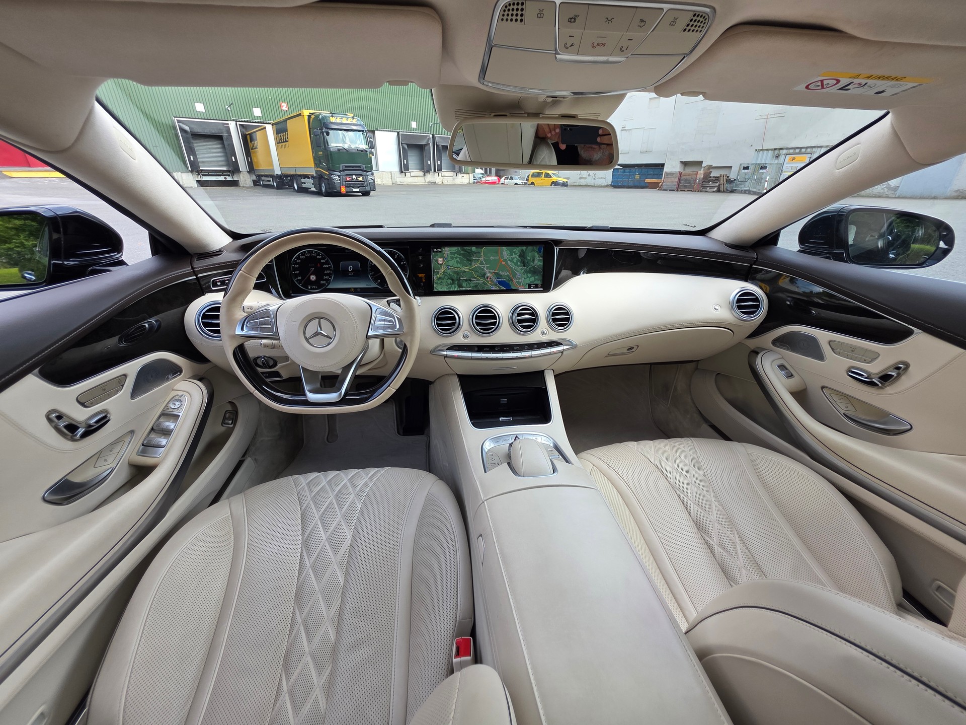 MERCEDES-BENZ S 500 Coupé 4Matic 7G-Tronic-image-17