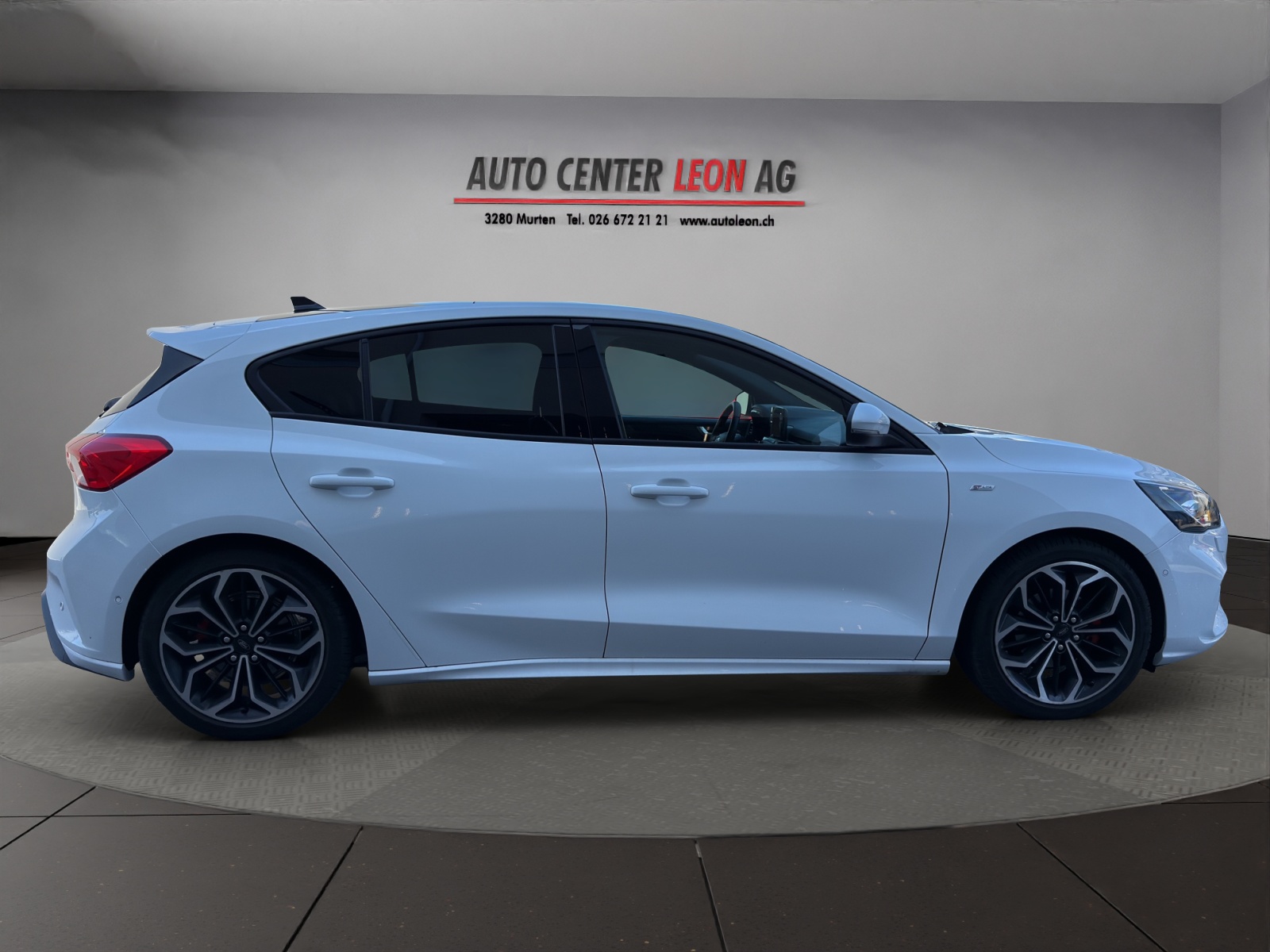 FORD Focus 1.0 SCTi ST Line Automatic-image-6