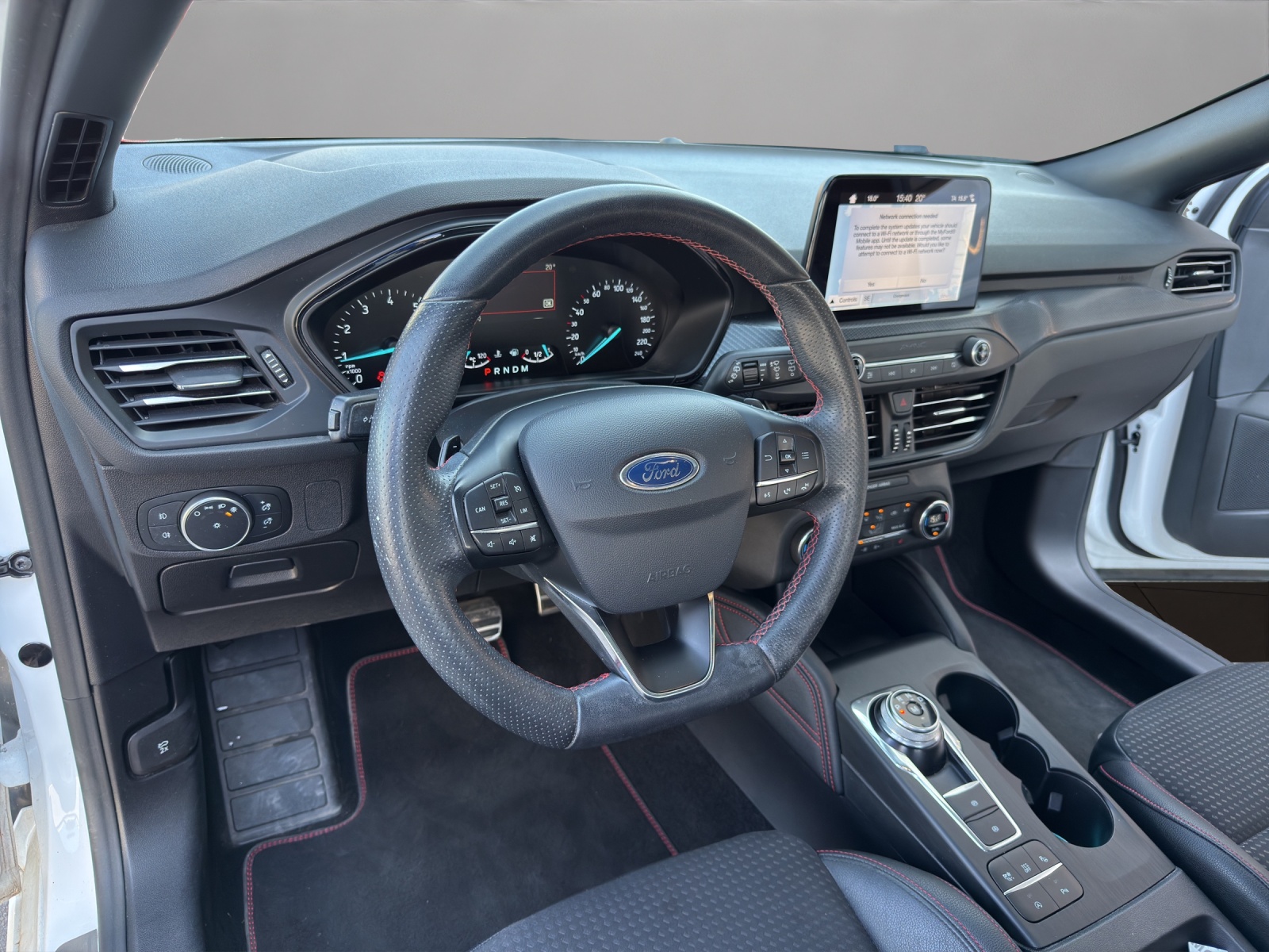 FORD Focus 1.0 SCTi ST Line Automatic-image-9