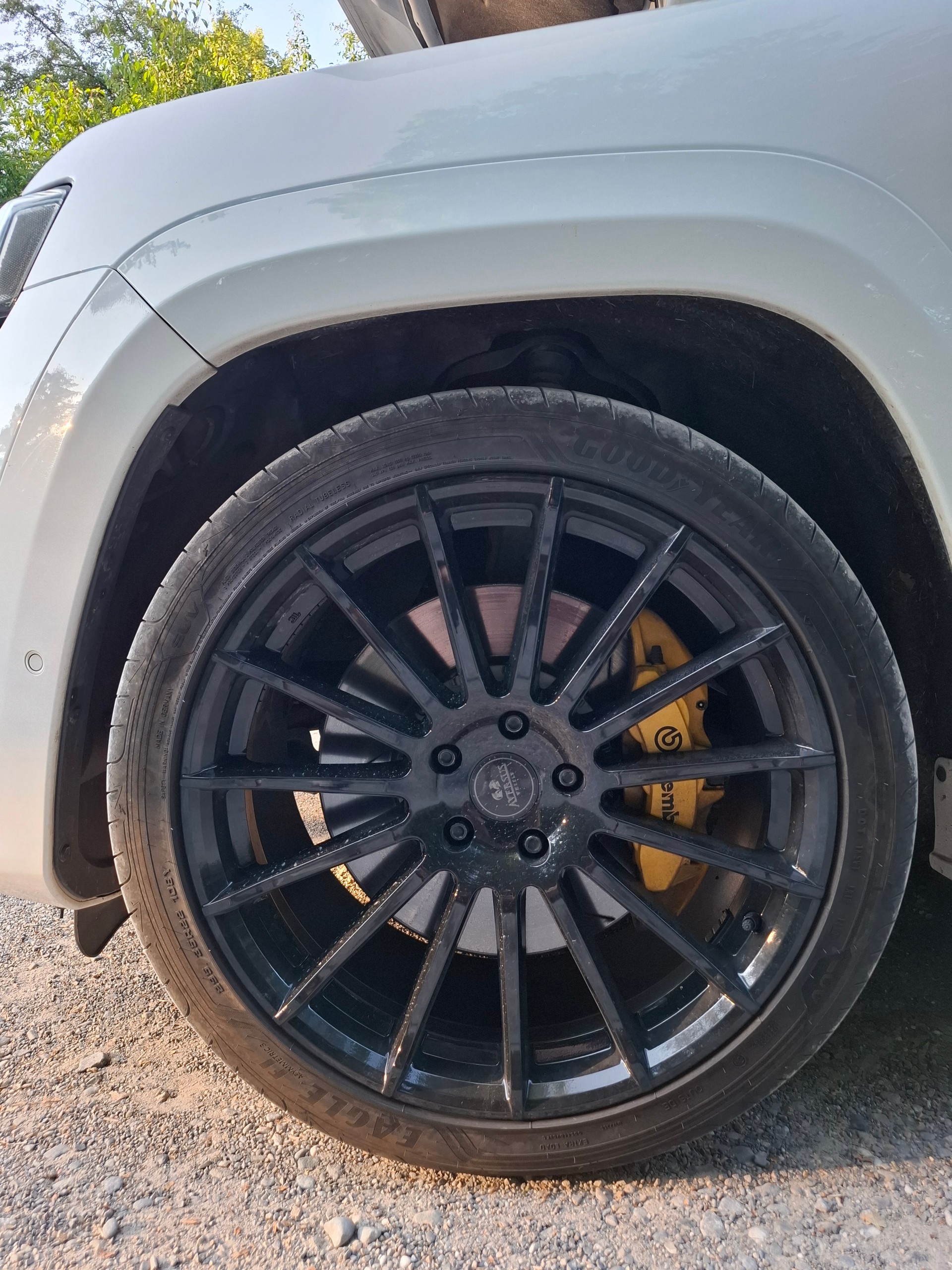 JEEP 6.2 V8 HEMI Trackhawk-image-5