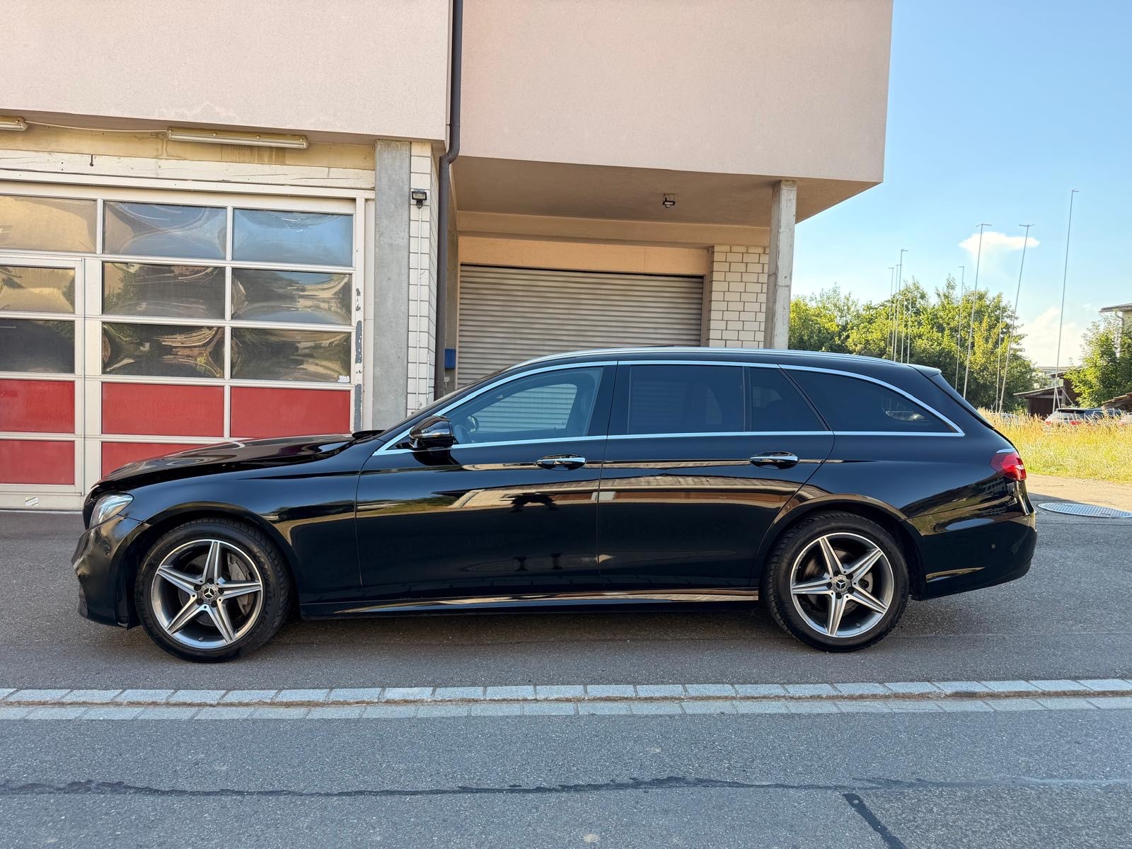 MERCEDES-BENZ E 220 d 4Matic 9G-Tronic