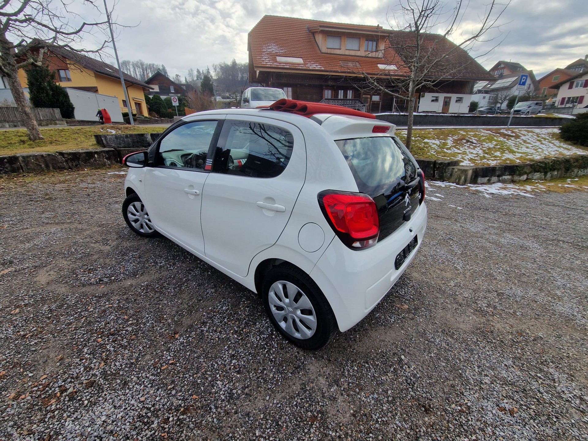 CITROEN C1 1.0 VTi Feel Edition Airscape-image-3