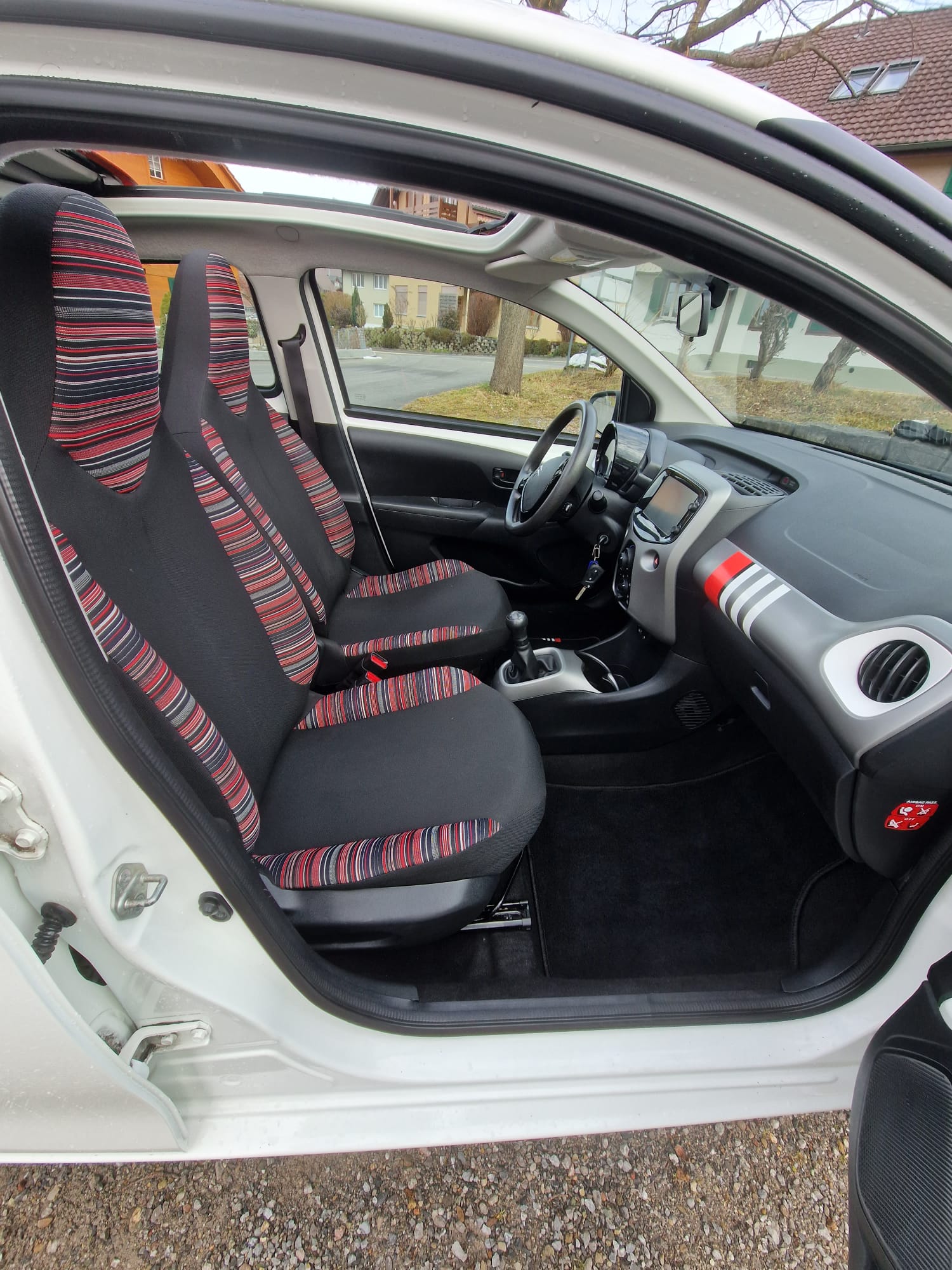 CITROEN C1 1.0 VTi Feel Edition Airscape-image-8