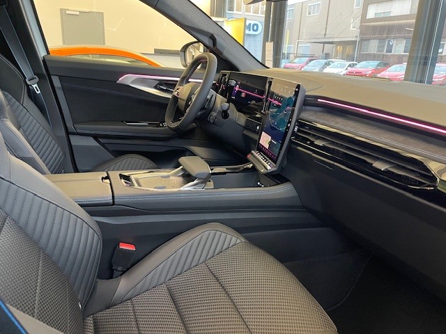 RENAULT Austral 1.2 HEV 200 esprit Alpine A-image-6