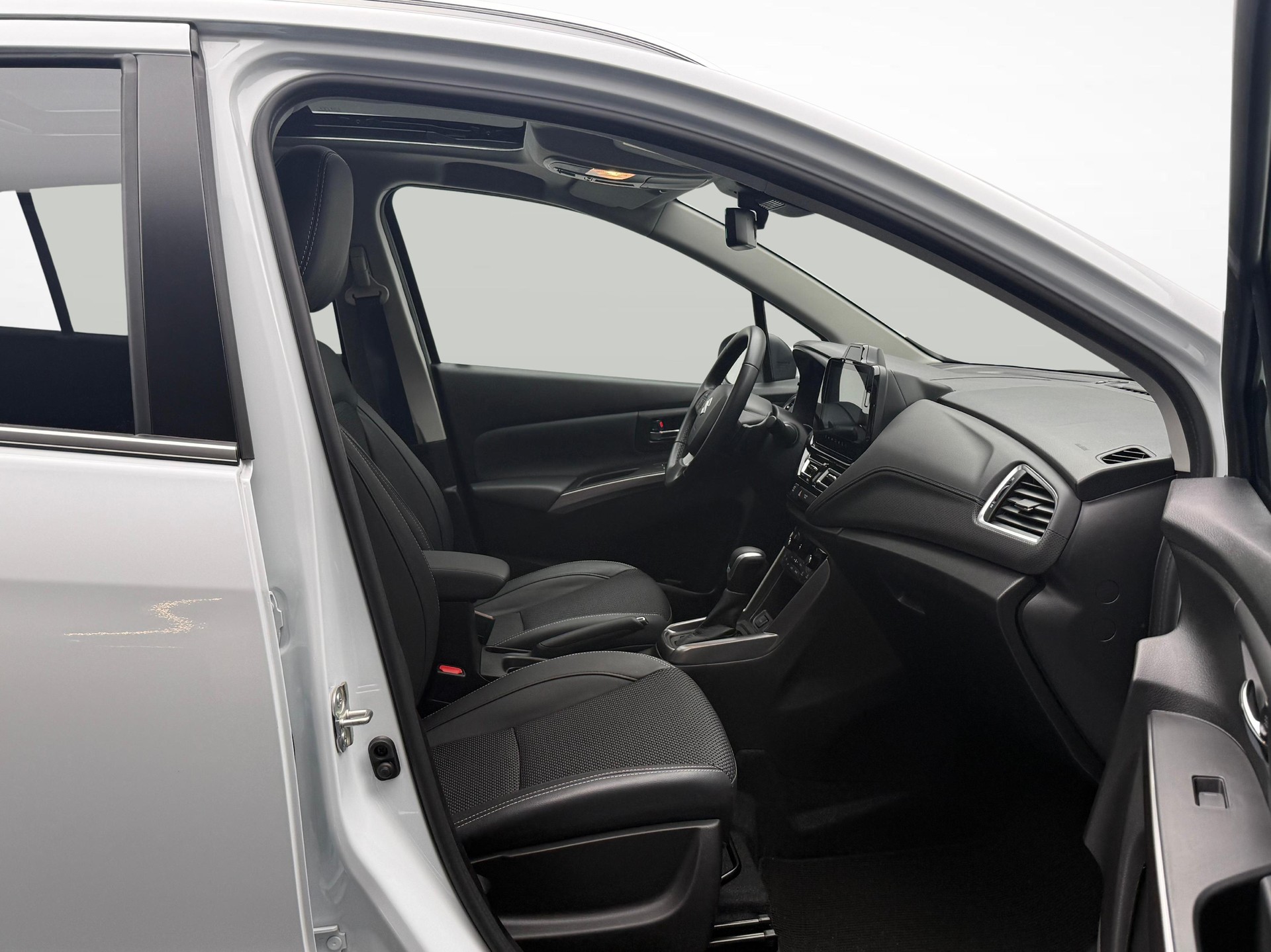 SUZUKI S-Cross 1.5 Compact Top Hybrid 4x4-image-9