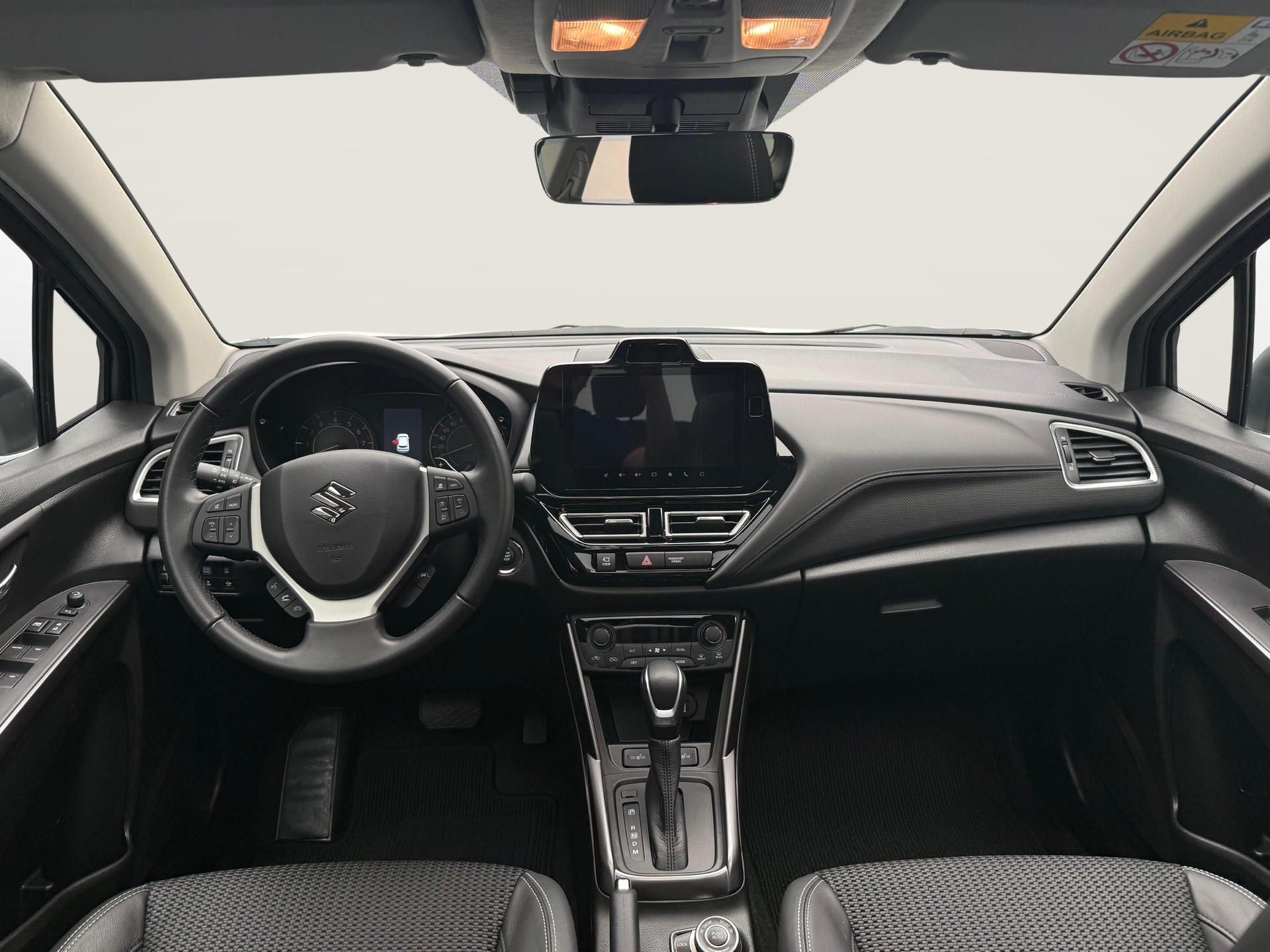 SUZUKI S-Cross 1.5 Compact Top Hybrid 4x4-image-8