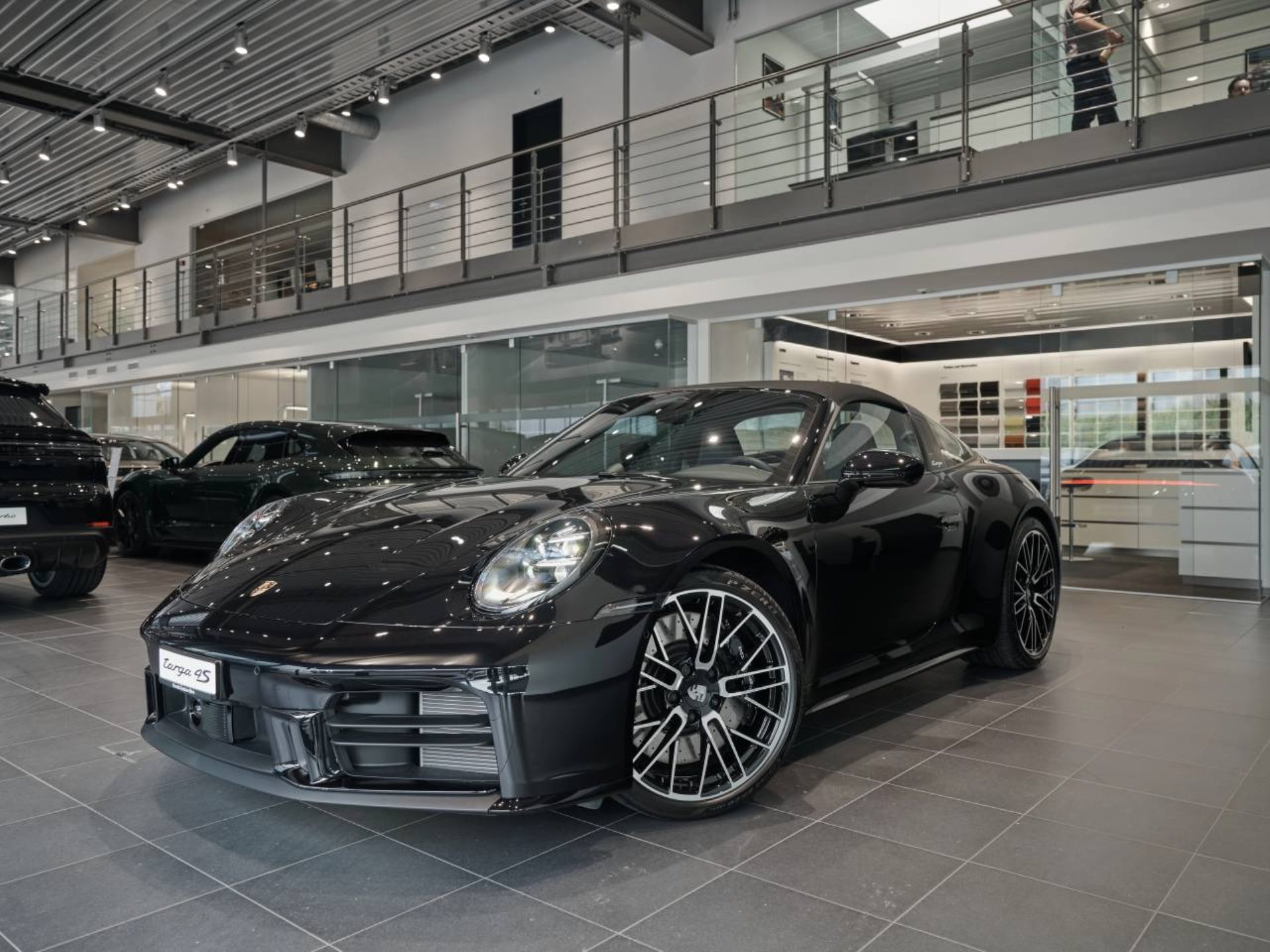 PORSCHE 911 Targa 4S-image-15