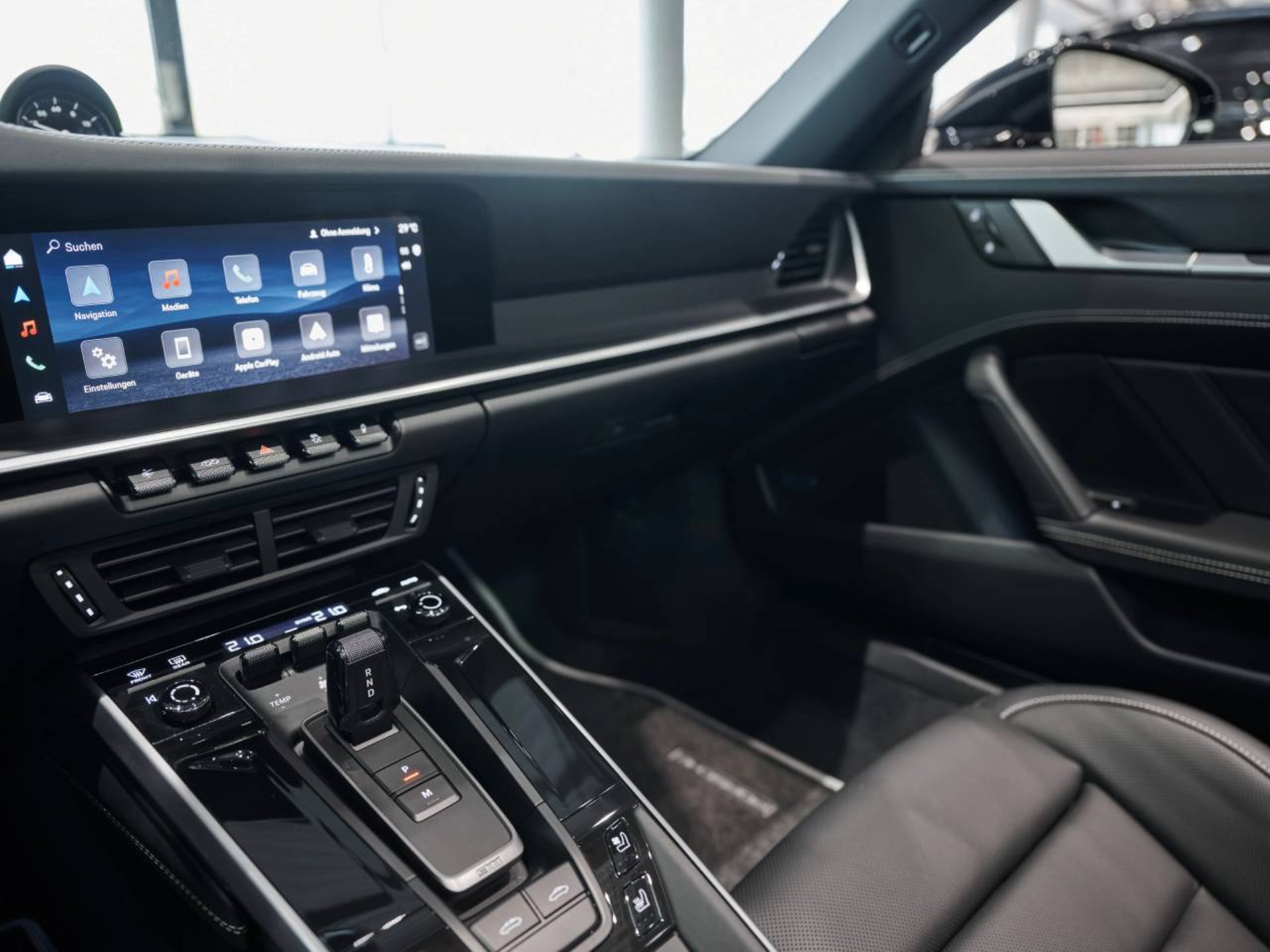 PORSCHE 911 Targa 4S-image-23