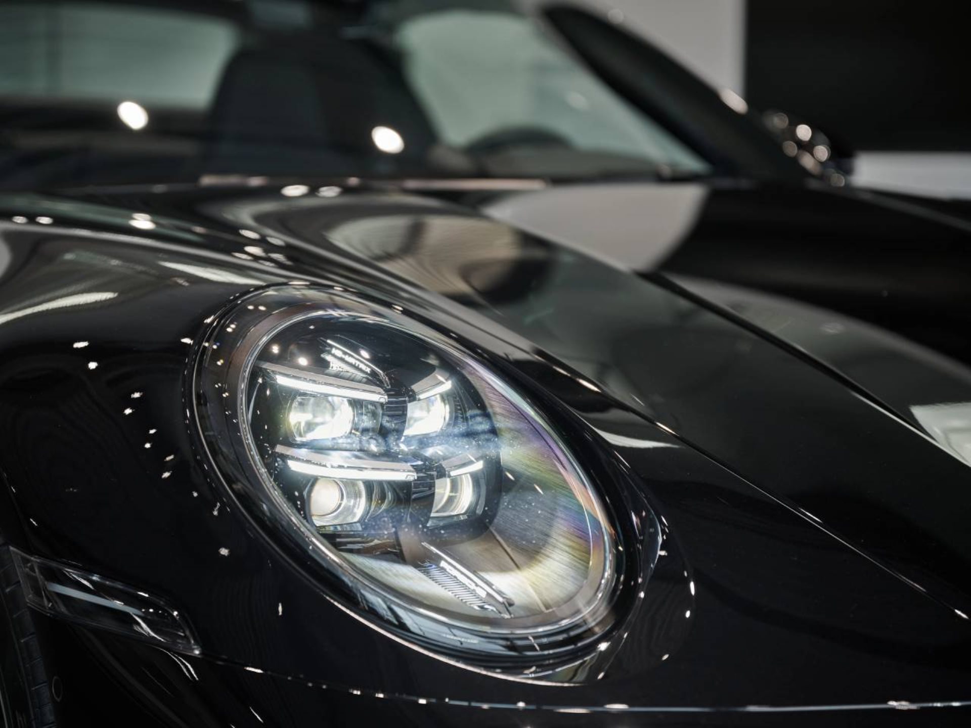 PORSCHE 911 Targa 4S-image-30