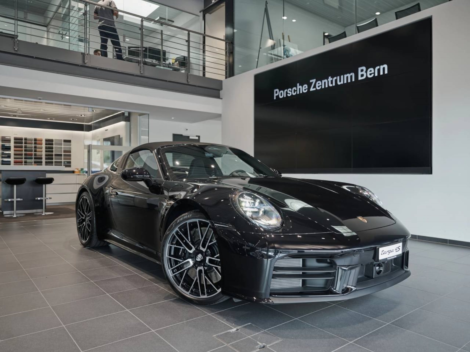 PORSCHE 911 Targa 4S-image-10