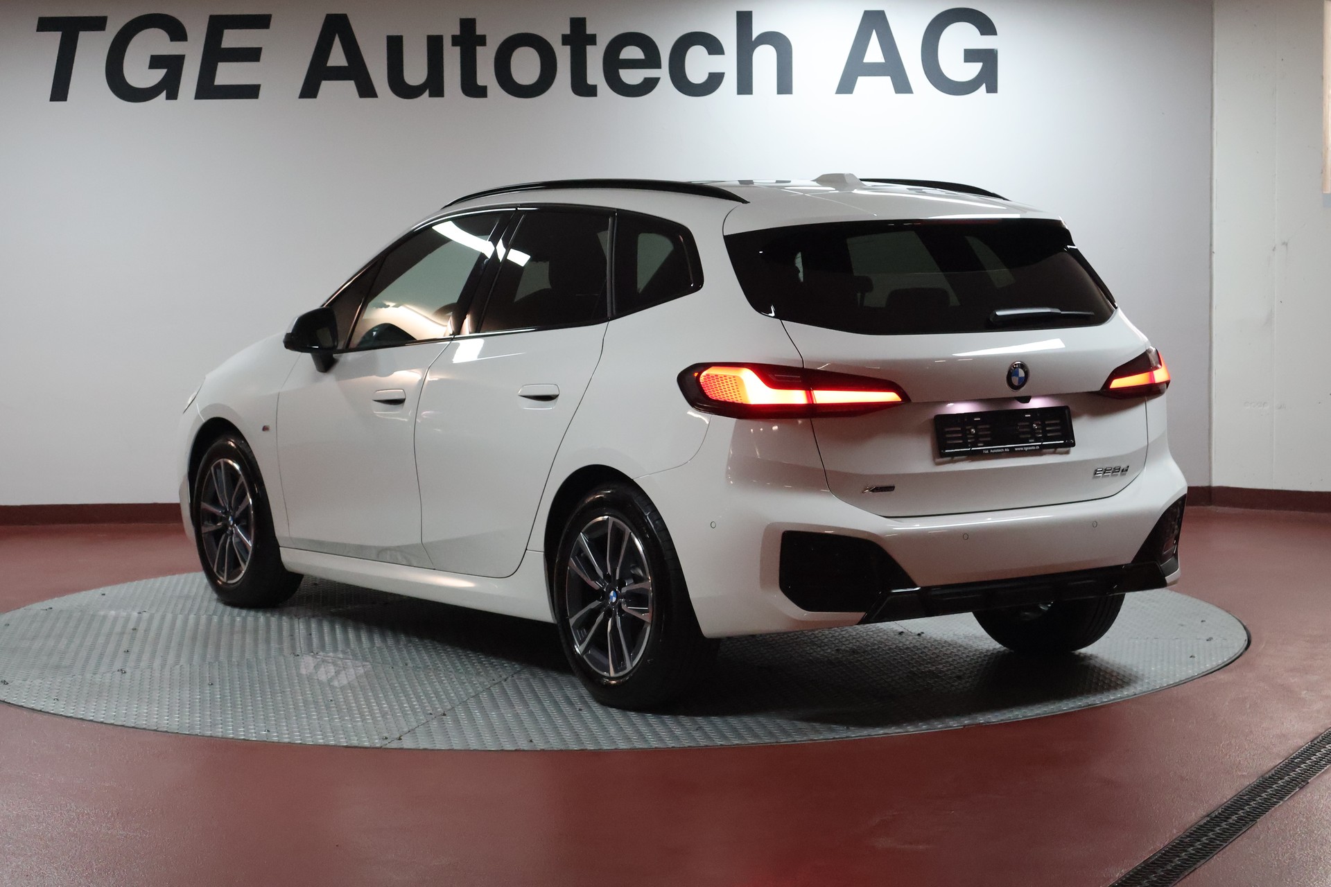 BMW 223d Active Tourer xDrive M Sport DKG-image-20