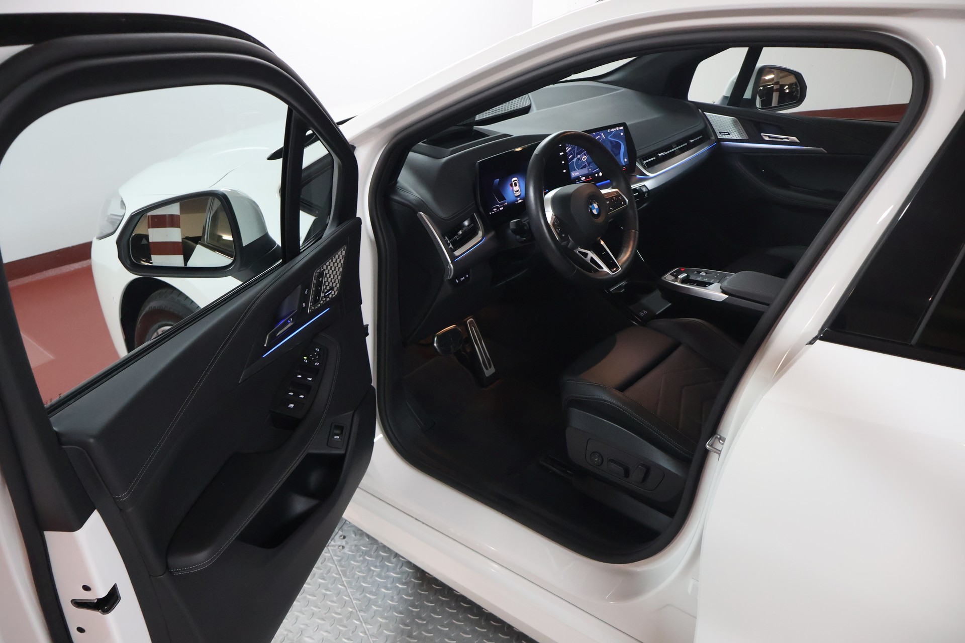 BMW 223d Active Tourer xDrive M Sport DKG-image-6