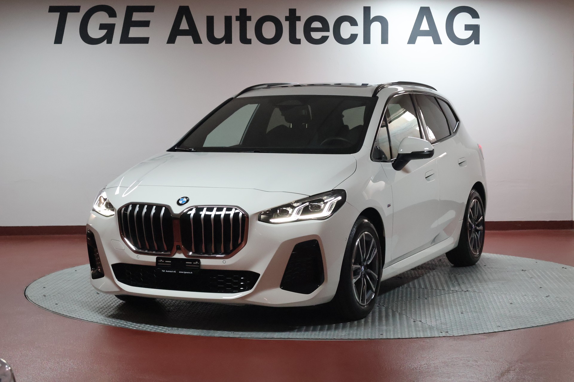 BMW 223d Active Tourer xDrive M Sport DKG-image-0