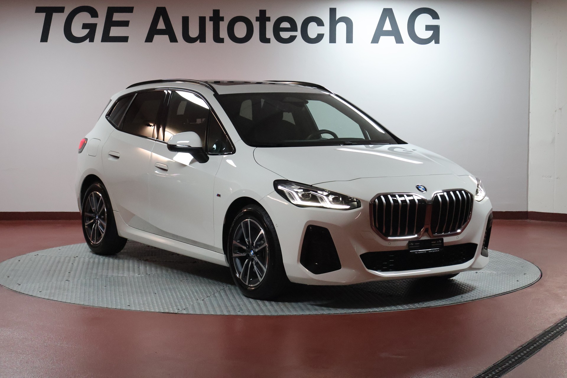 BMW 223d Active Tourer xDrive M Sport DKG-image-3