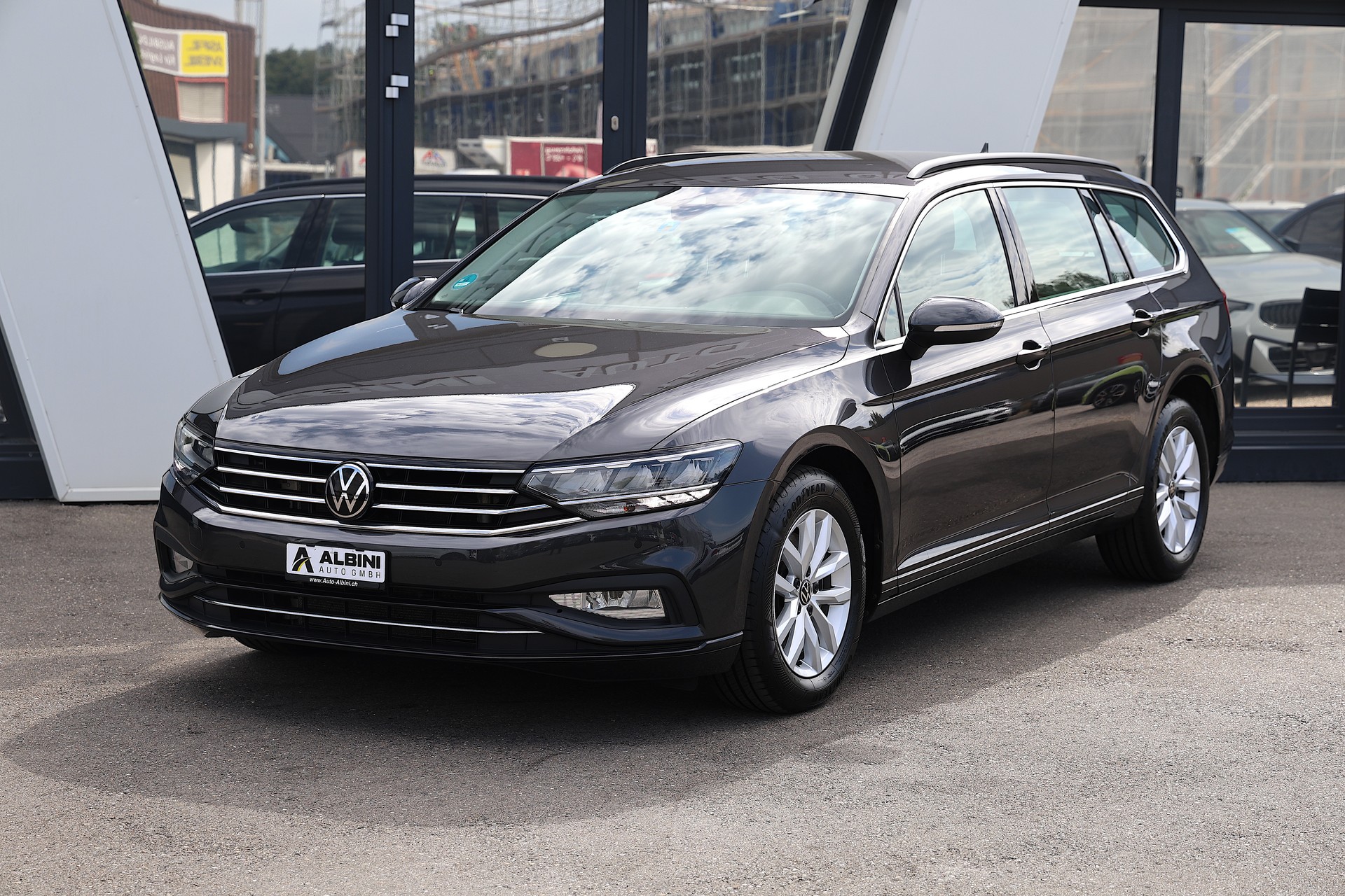 VW Passat Variant 2.0 TDI 150 Business DSG-showroom-element-1