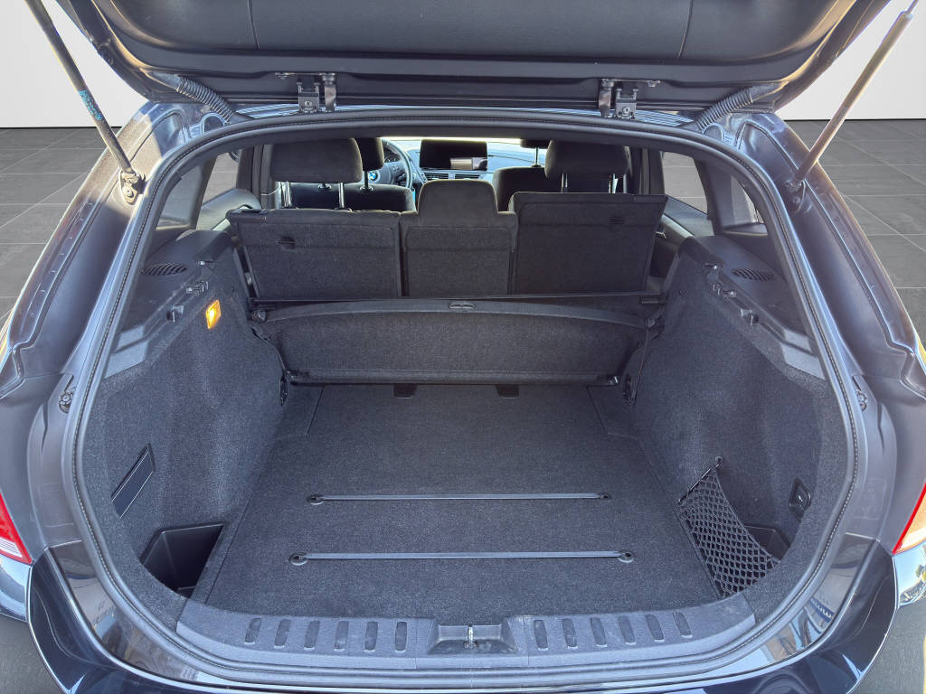 BMW X1 E84 18d xDrive-image-15