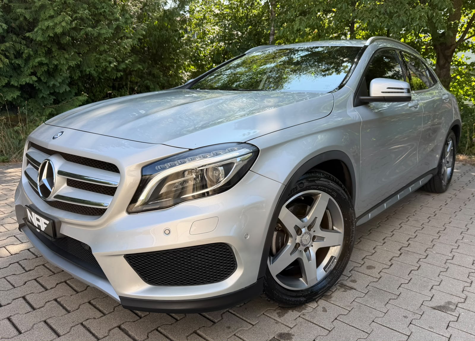MERCEDES-BENZ GLA 250 AMG Line 4Matic 7G-DCT-image-0
